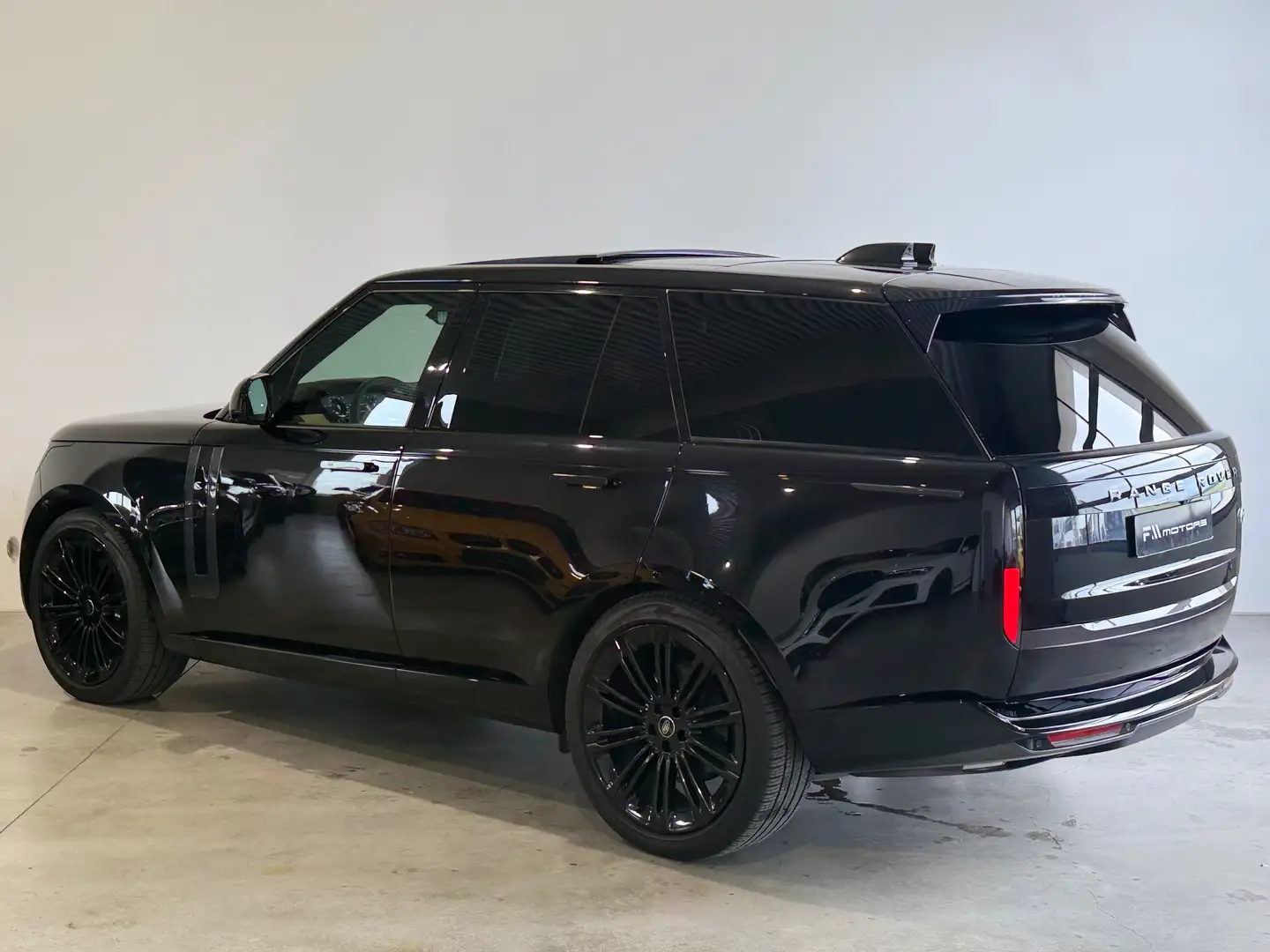 Land Rover Range Rover D350 FIRST EDITION,PANO,ACC,MASSAGE,SZH,SZB,AHK,TV Schwarz - 2