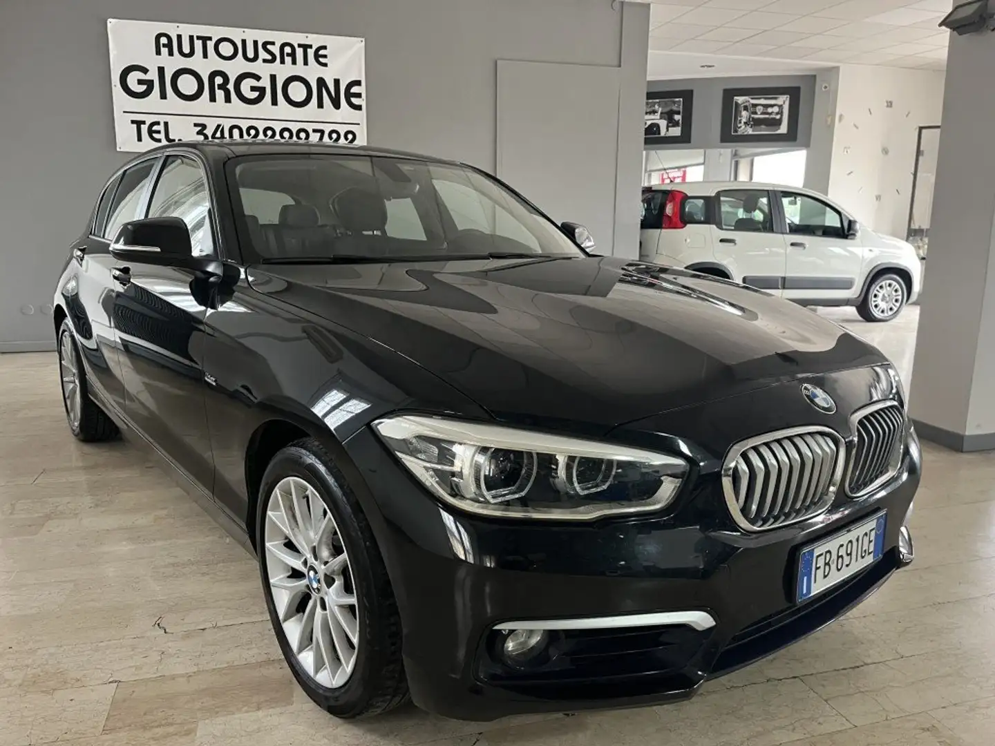 BMW 118 118d Urban 5p Automatica Euro 6B Negro - 1