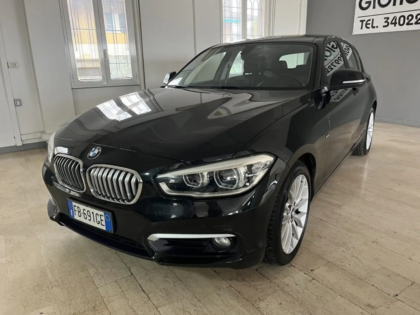 BMW 118 118d Urban 5p Automatica Euro 6B Negro - 2