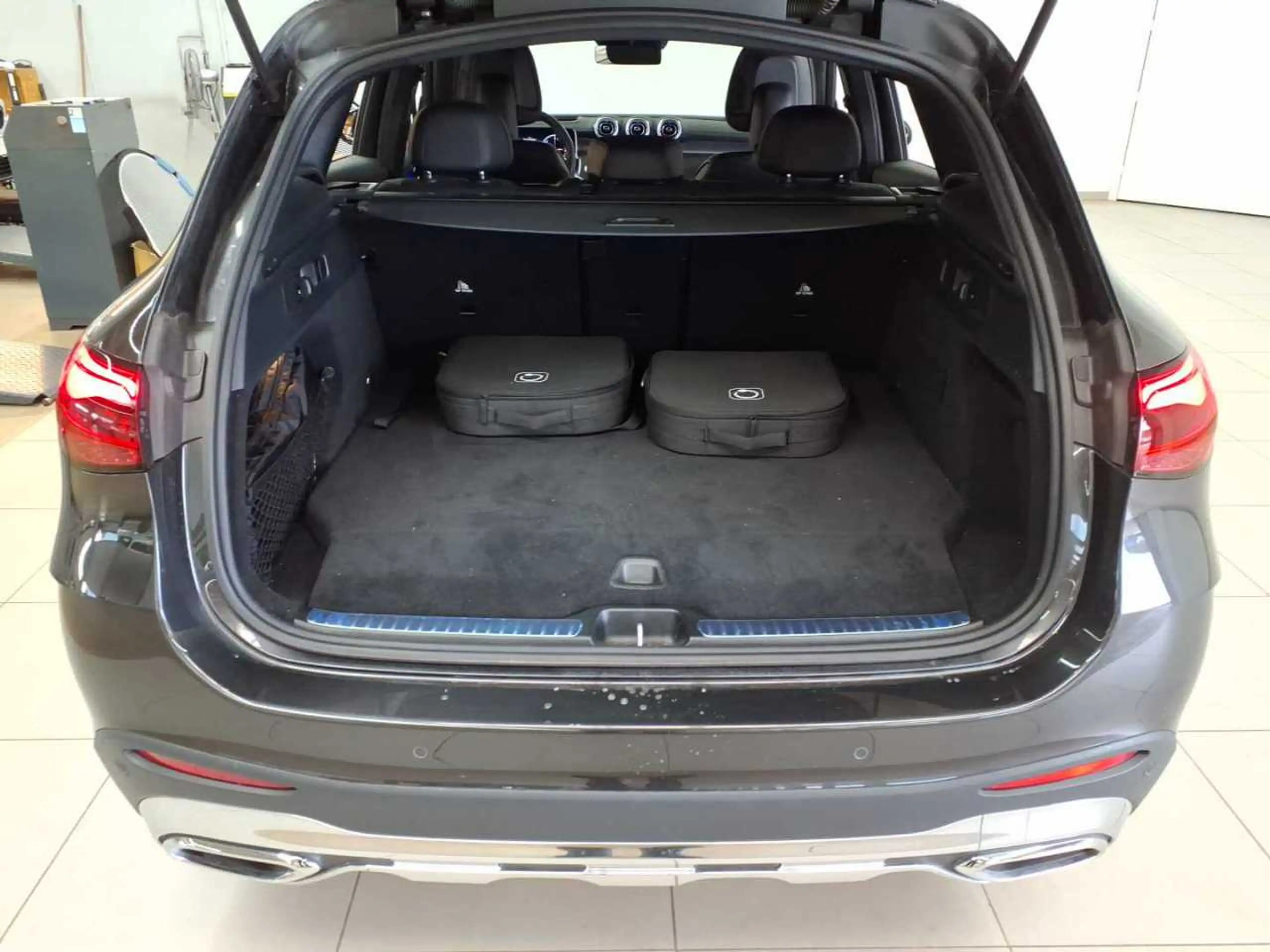 Mercedes-Benz GLC 400 e 4Matic 9G-TRONIC AMG Line Advanced — photo 15
