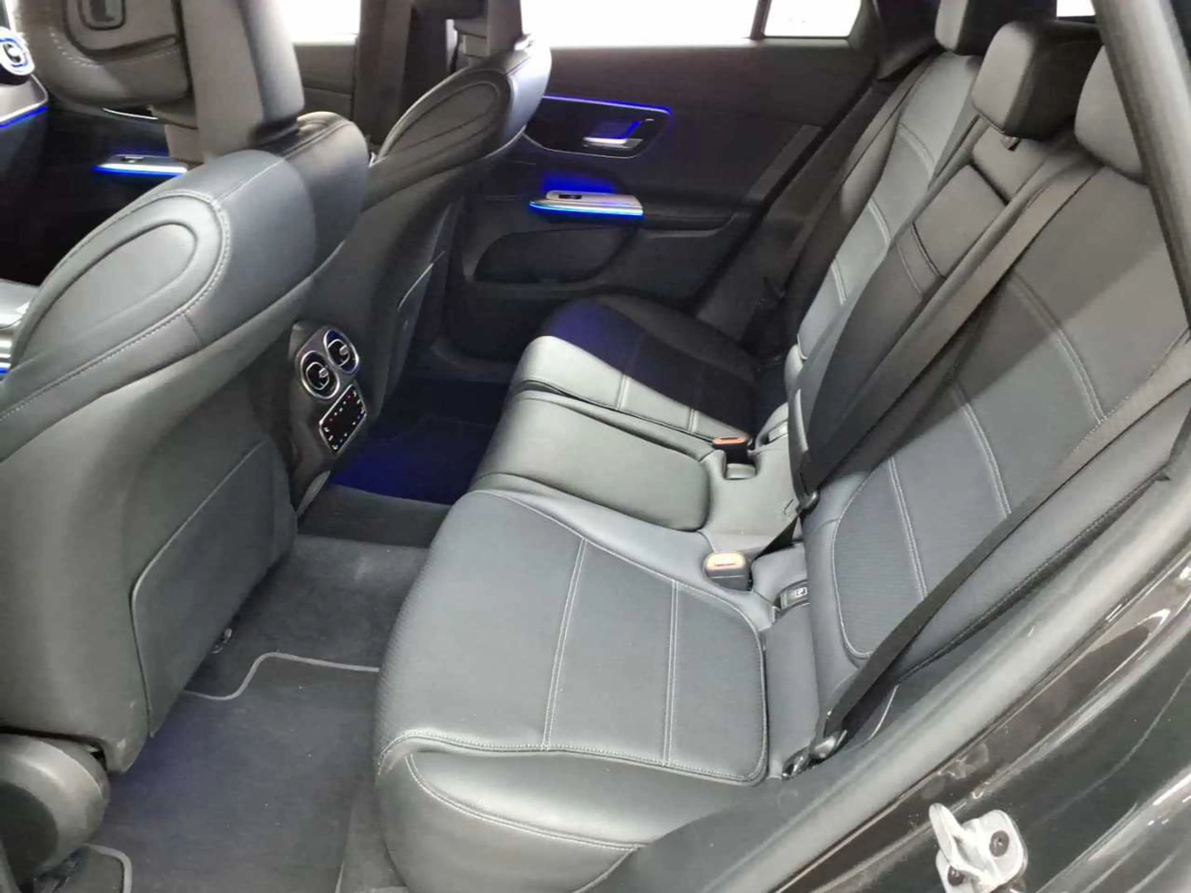 Mercedes-Benz GLC 400 e 4Matic 9G-TRONIC AMG Line Advanced — photo 13