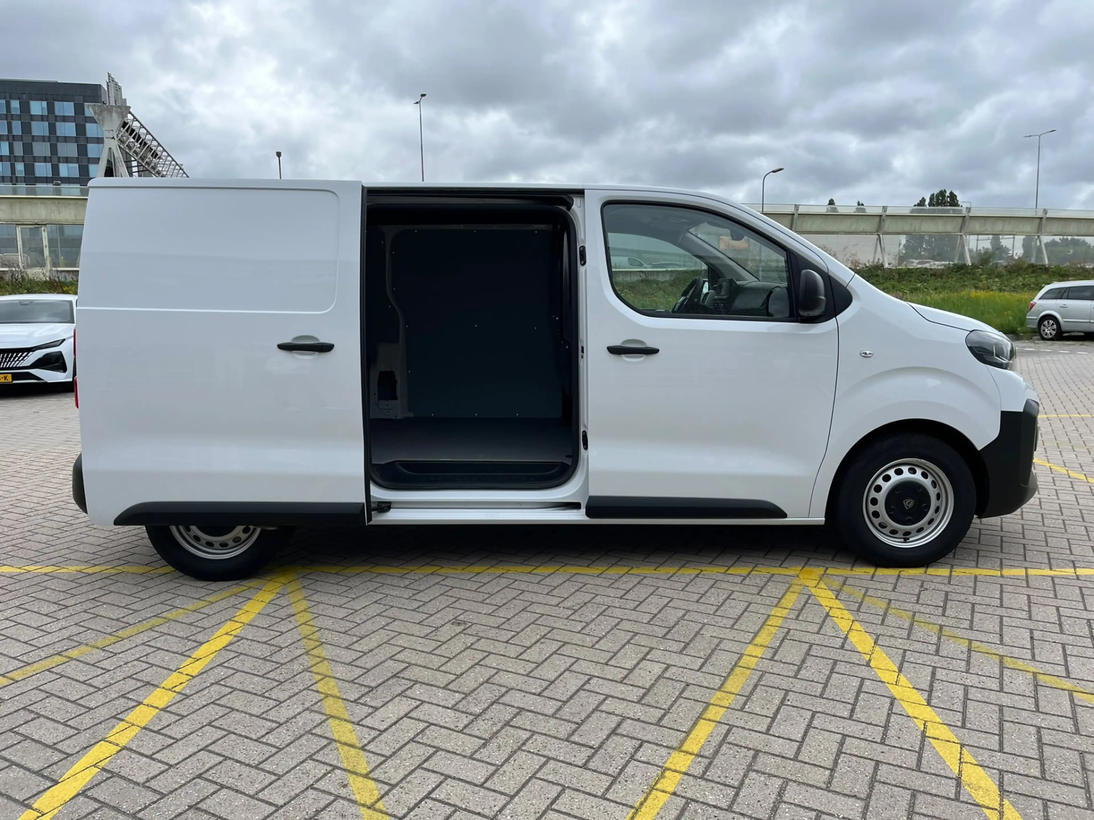 Peugeot e-Expert EV L2 75 kWh 8 JAAR GARANTIE | PARKEERHULP I RIJKL — photo 7