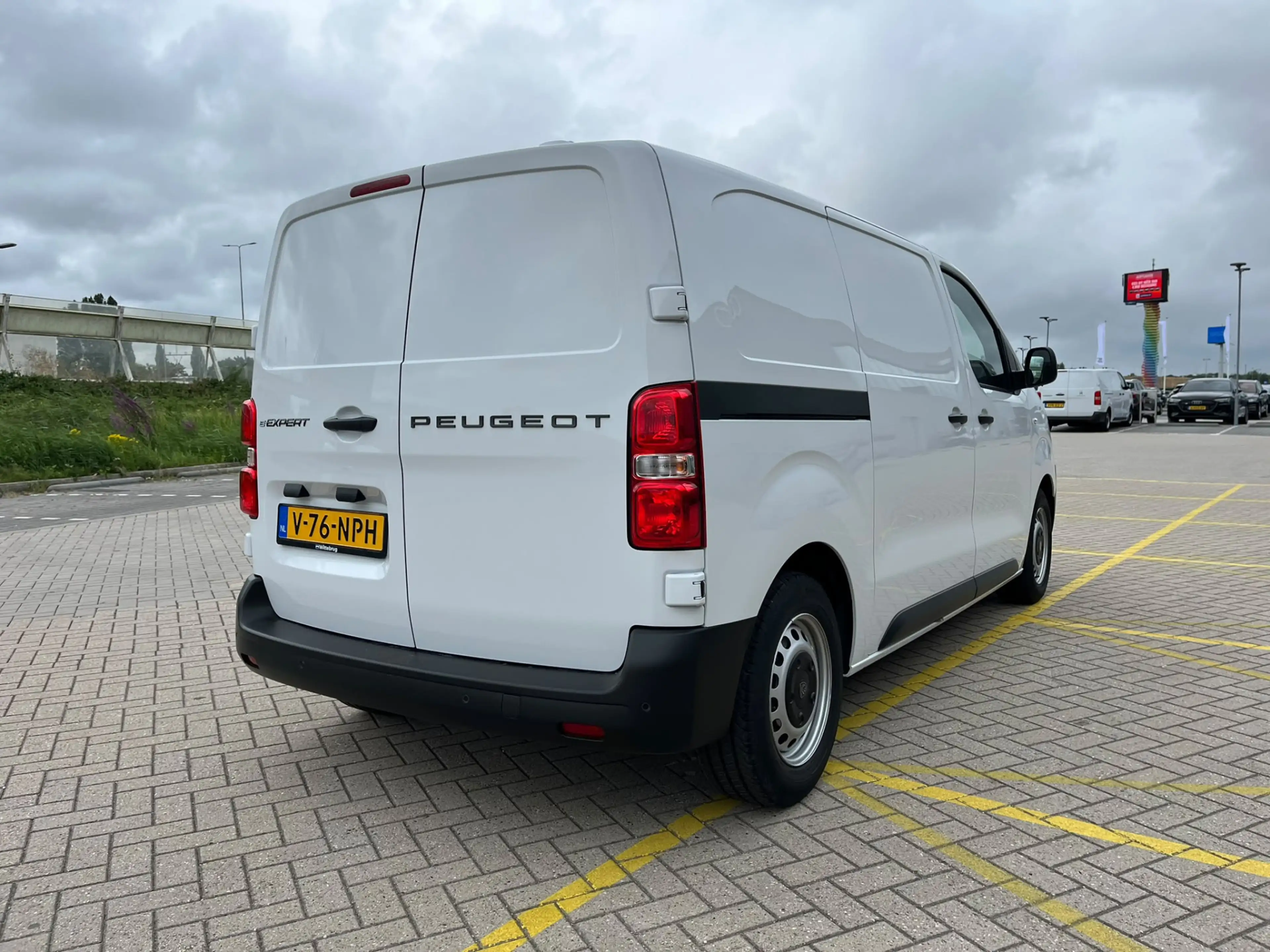 Peugeot e-Expert EV L2 75 kWh 8 JAAR GARANTIE | PARKEERHULP I RIJKL — photo 5