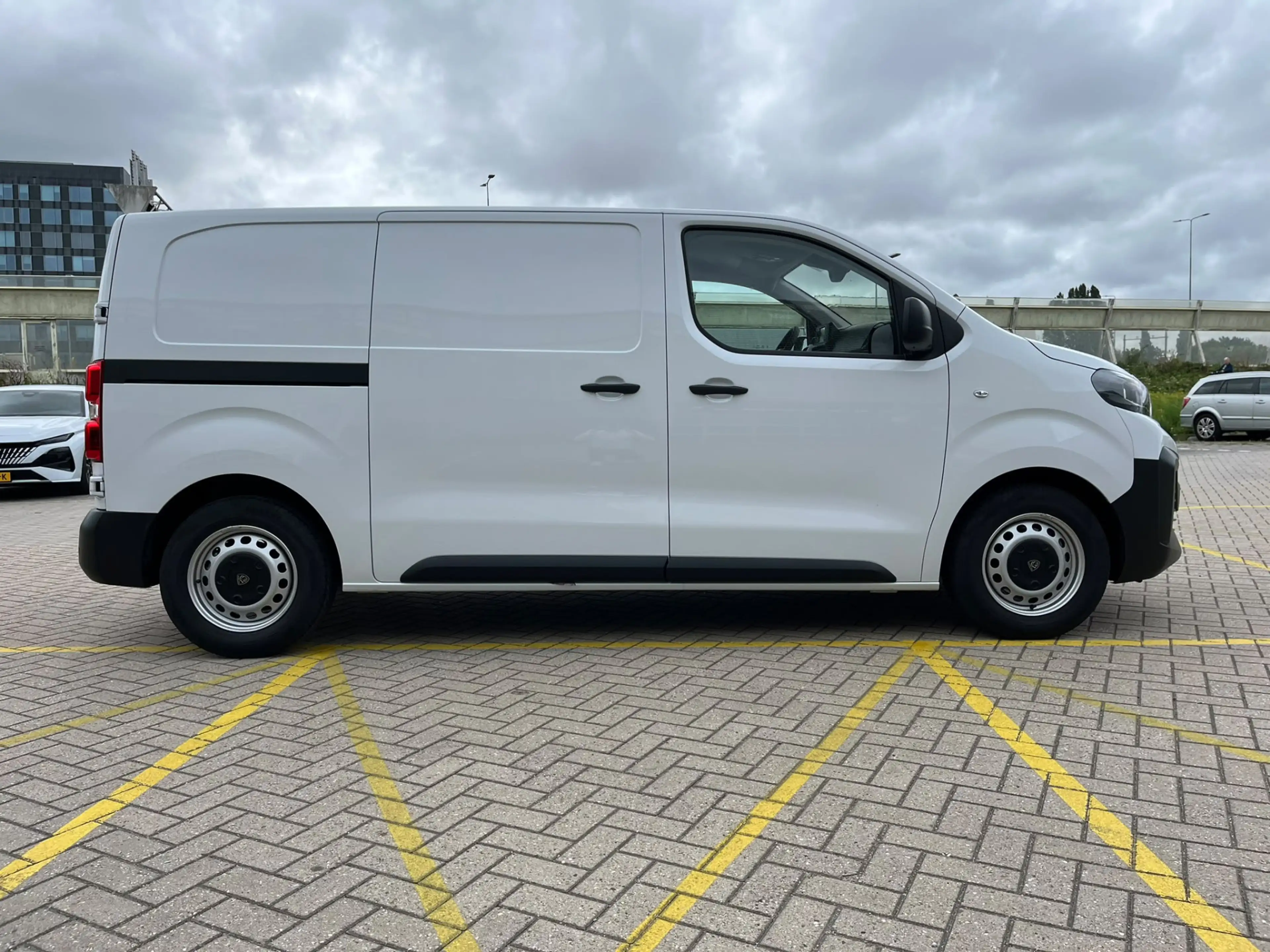 Peugeot e-Expert EV L2 75 kWh 8 JAAR GARANTIE | PARKEERHULP I RIJKL — photo 6