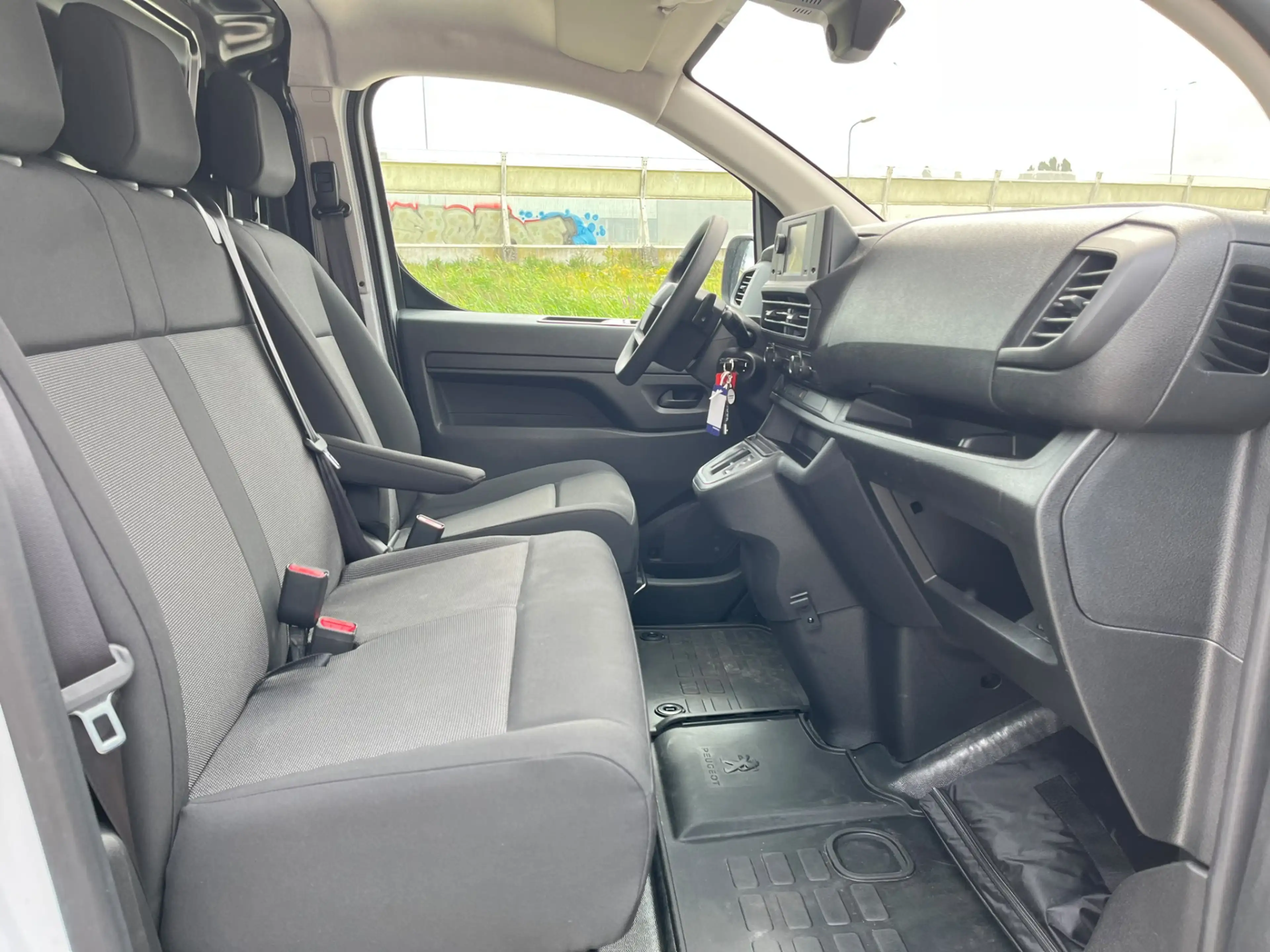 Peugeot e-Expert EV L2 75 kWh 8 JAAR GARANTIE | PARKEERHULP I RIJKL — photo 13