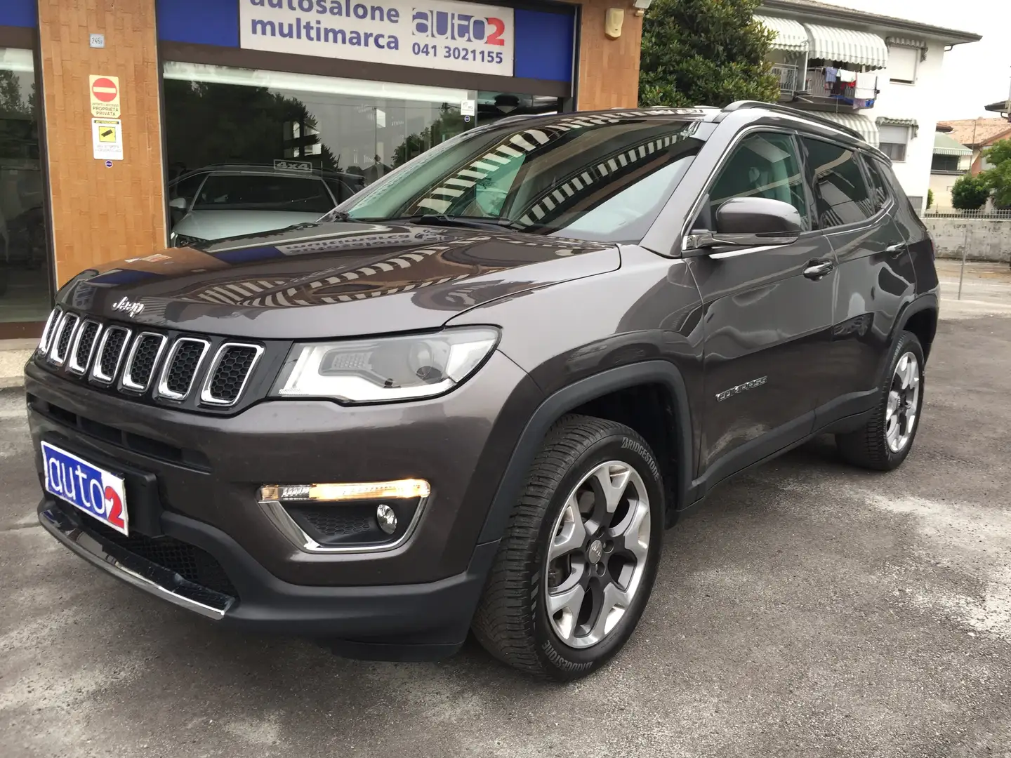 Jeep Compass 2.0 mjt Limited 4wd 140cv auto my19 Grigio - 1