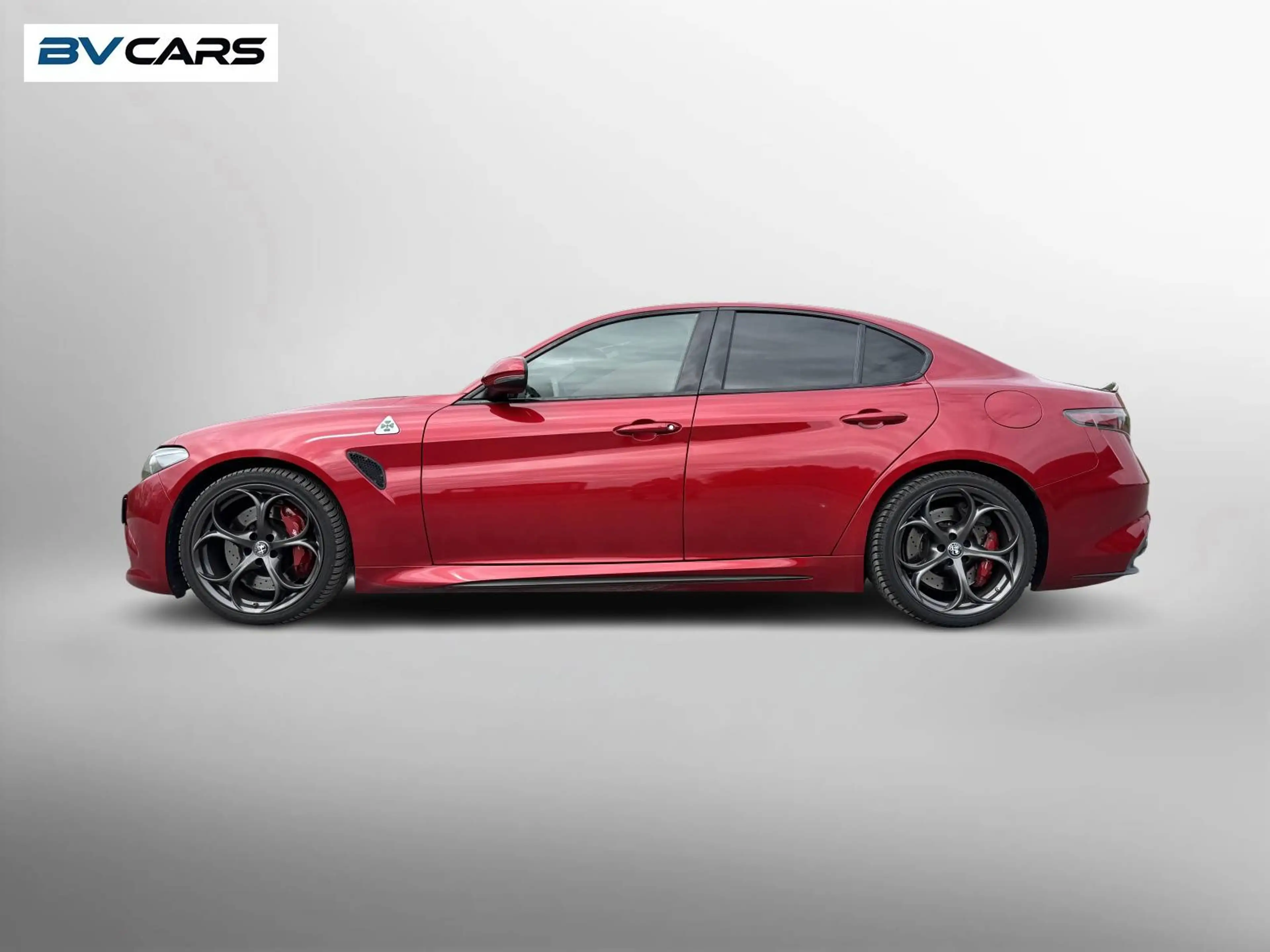 Alfa Romeo Giulia 2.9 T V6 Quadrifoglio Akrapovic/307km/h/CarPlay — photo 10