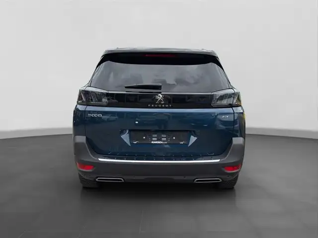 Peugeot 5008 view 4