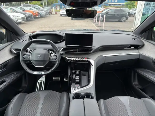 Peugeot 5008 view 10