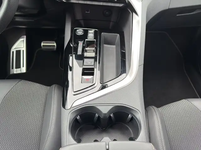 Peugeot 5008 view 11