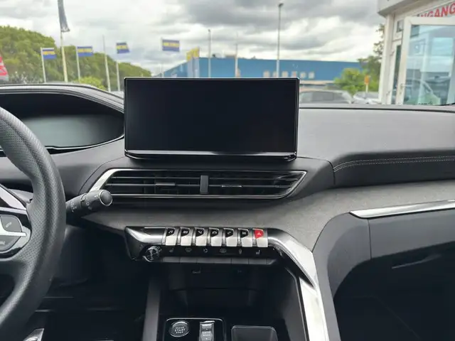 Peugeot 5008 view 12