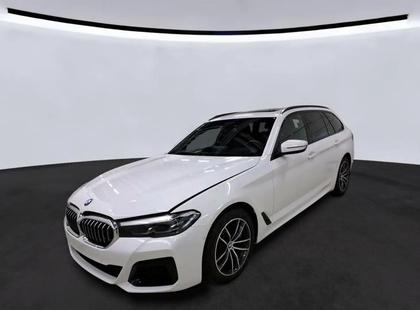 BMW 540 d T xDrive M Sport Pano DA+ HK Massage Blanc - 1