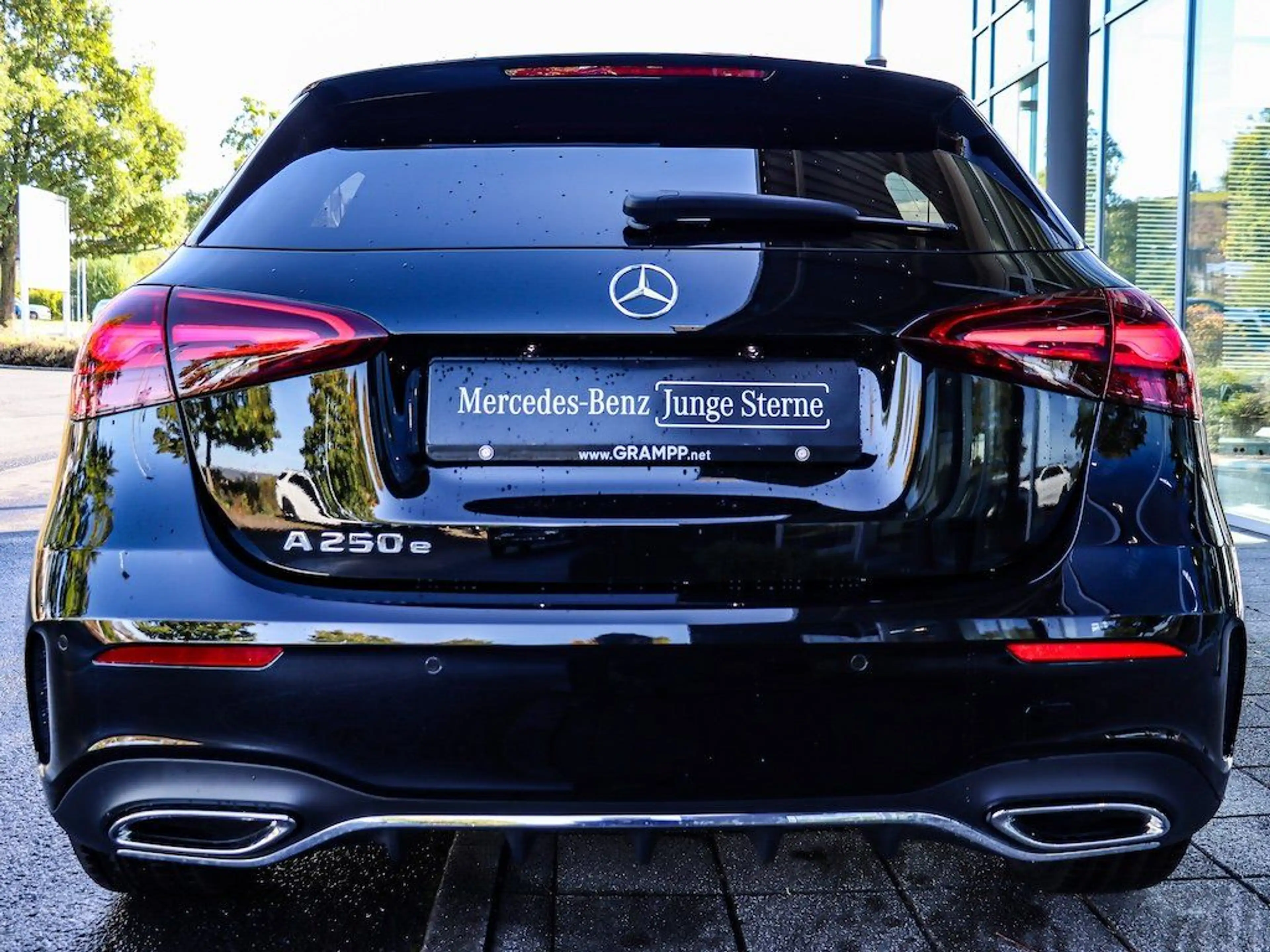 Mercedes-Benz A 250 e Edition AMG/Distronic/LED/360Grad-Kamera — photo 5