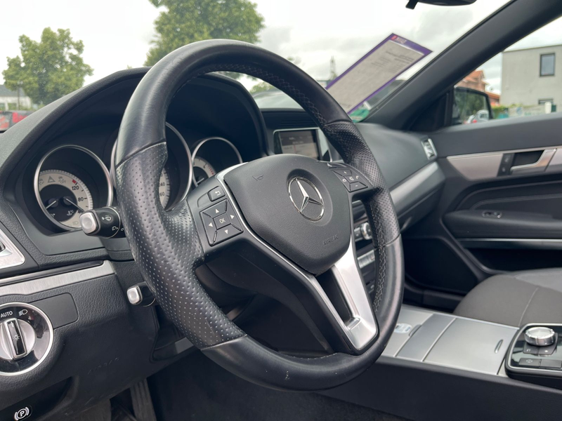 Mercedes-Benz E 350 E Cabrio°Kamera°OPA´s Auto aus 1Hand — photo 11