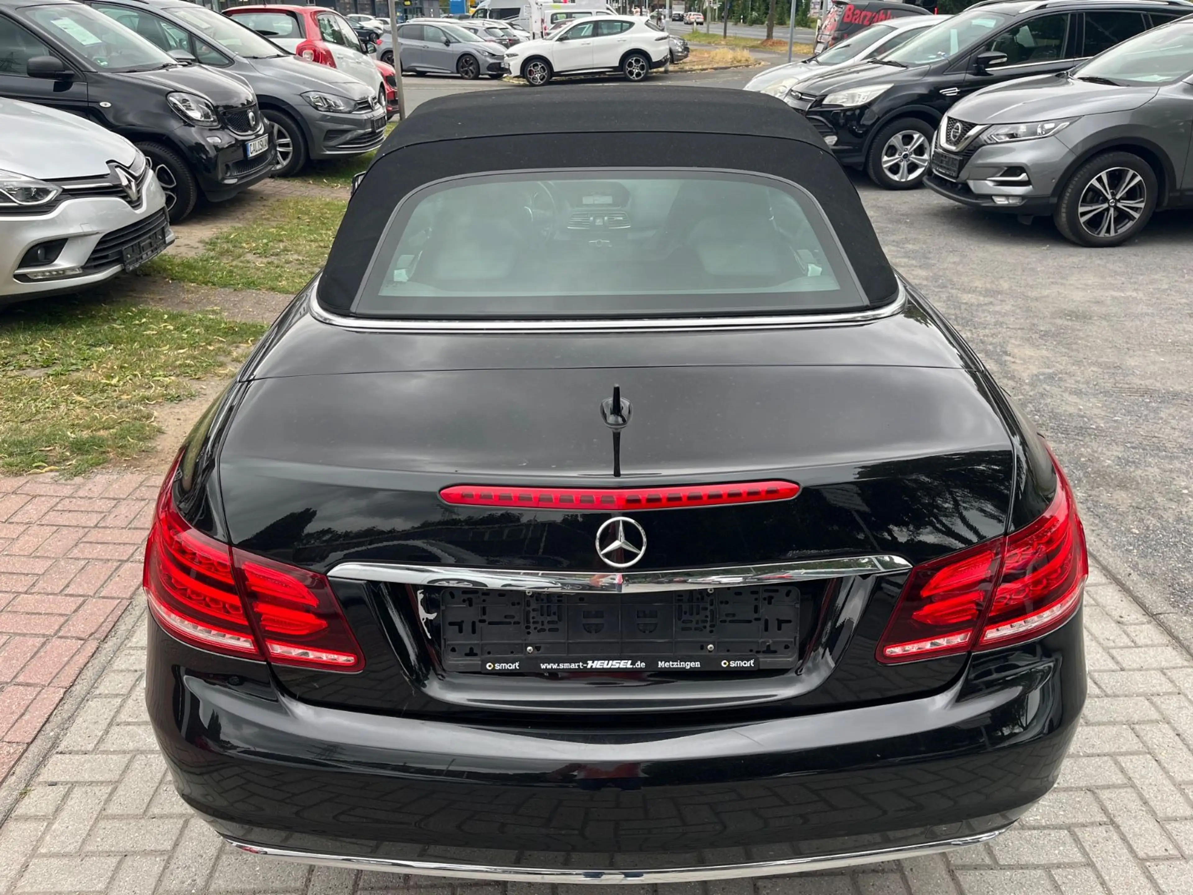Mercedes-Benz E 350 E Cabrio°Kamera°OPA´s Auto aus 1Hand — photo 7