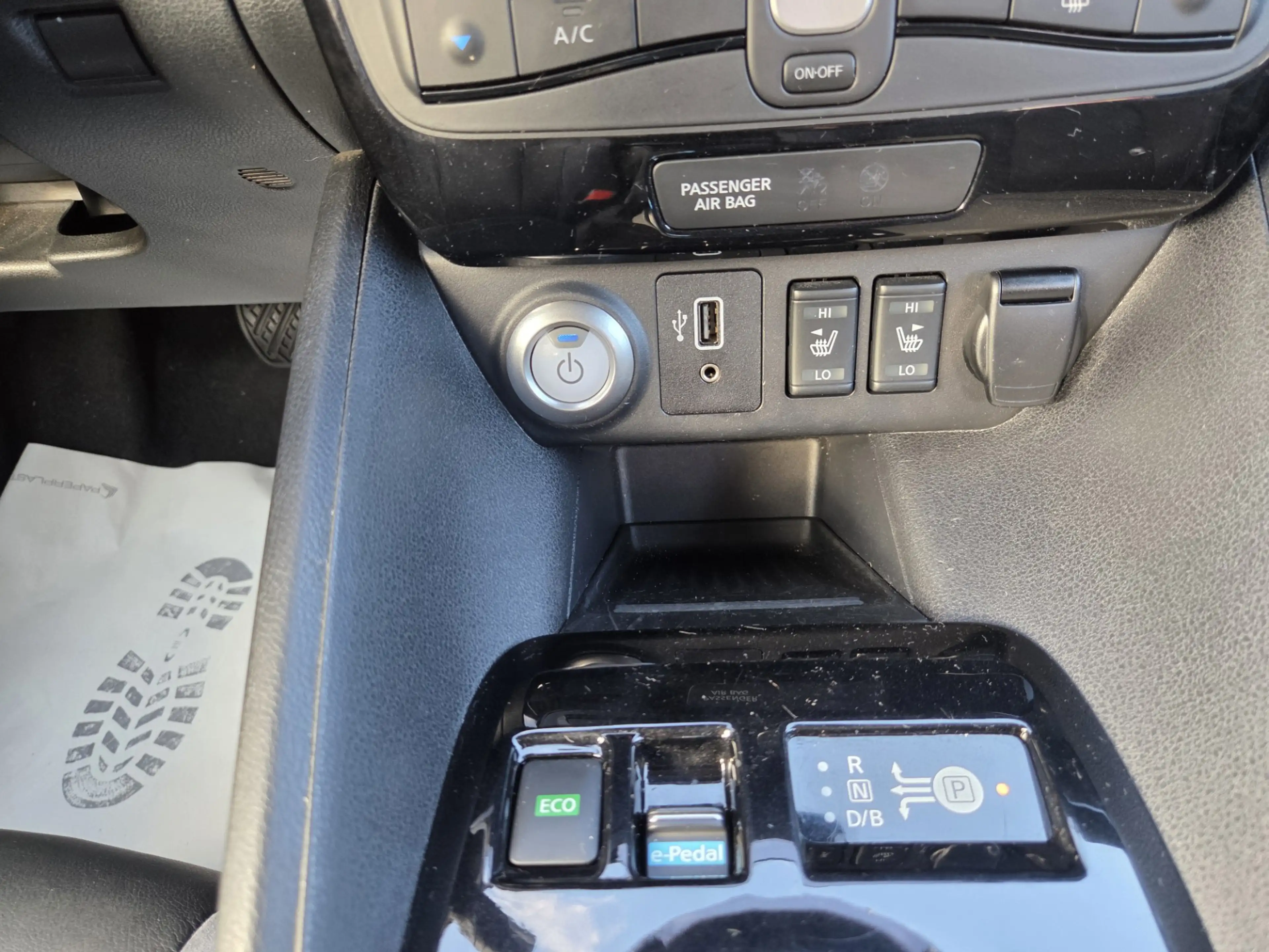 Nissan Leaf E+ Tekna 62 kWh/DEALER ONDERHOUD — photo 17