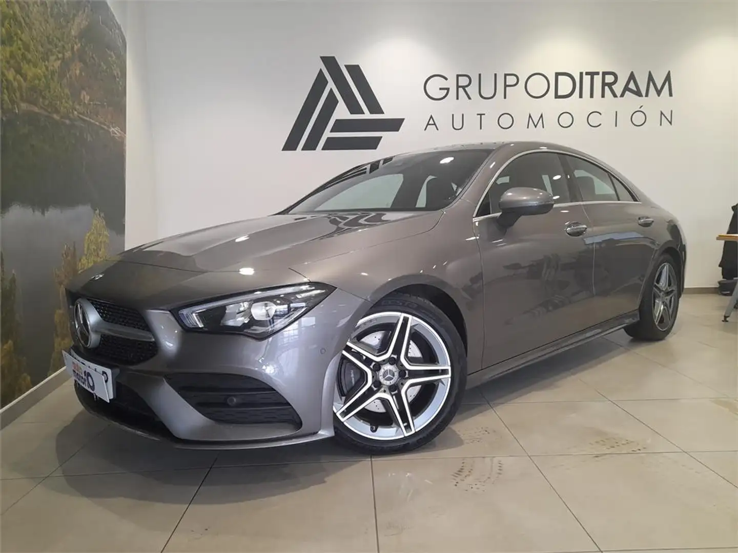 Mercedes-Benz CLA 200 D DCT - 2