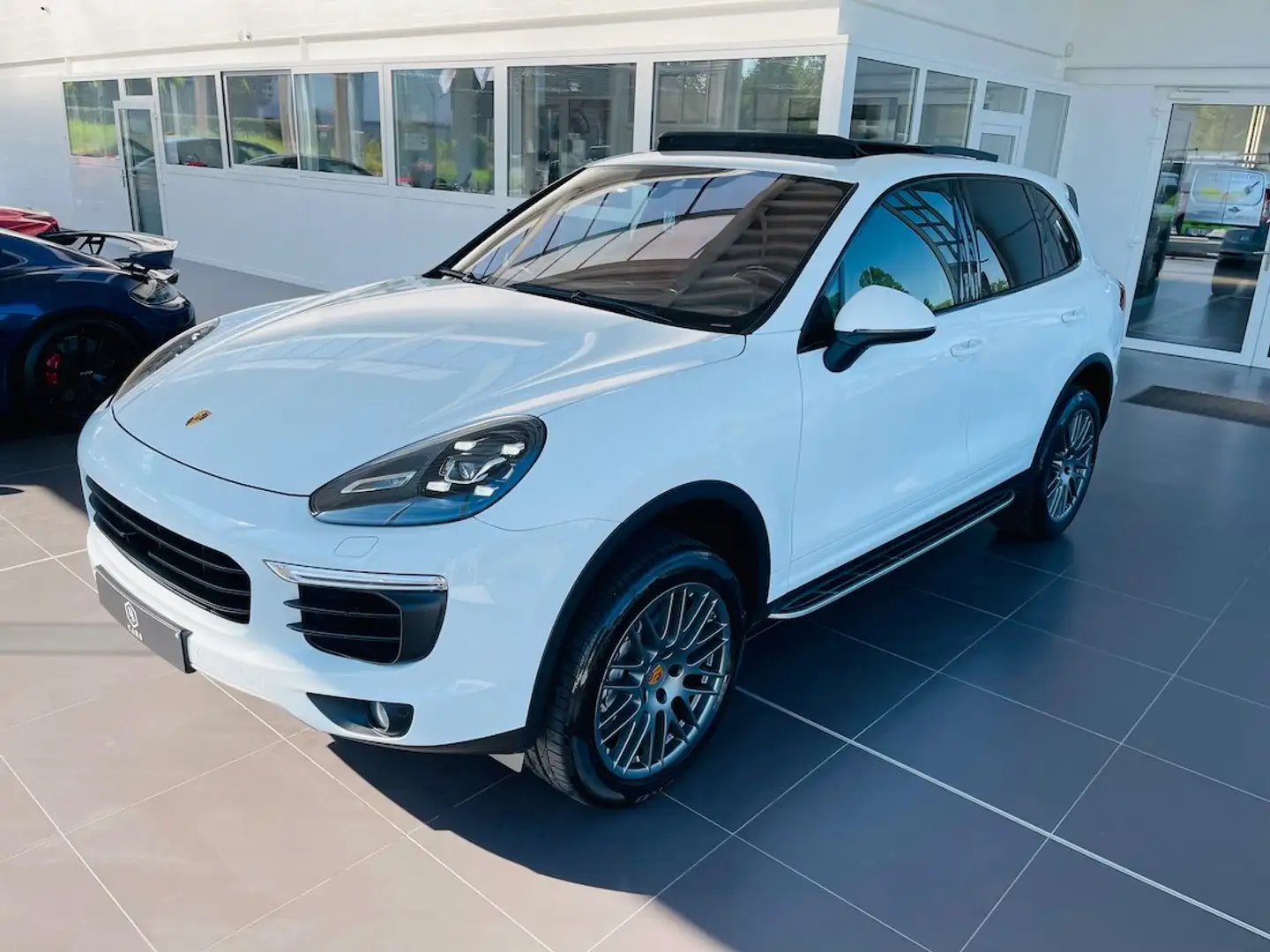 Porsche Cayenne 3.6 Bi-Turbo V6 S ** GARANTIE + TOIT PANO + FULL** Blanc - 2