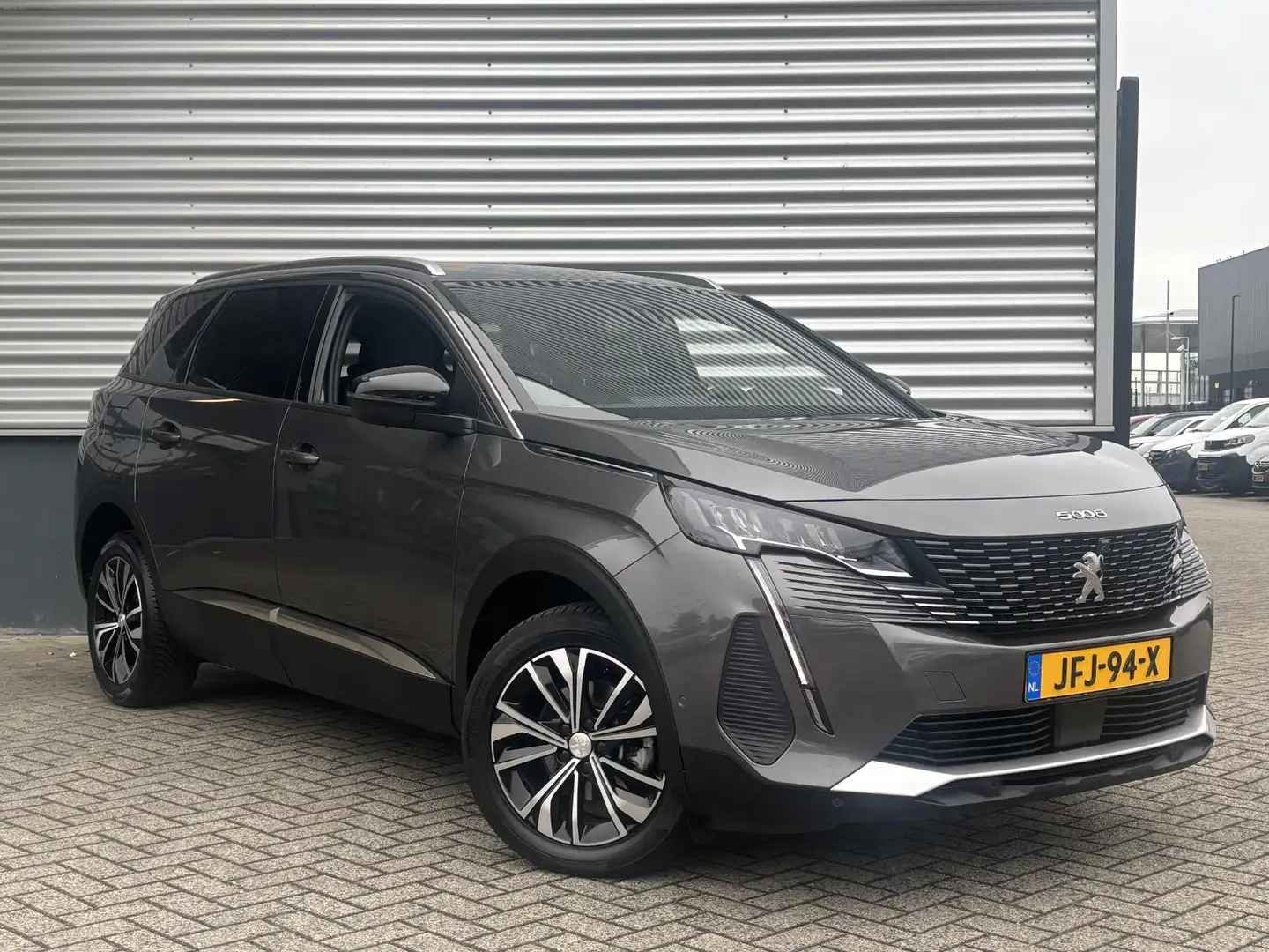 Peugeot 5008 Allure Pack Business 1.2 Hybrid 145pk e-DSC6 | STO Grau - 2