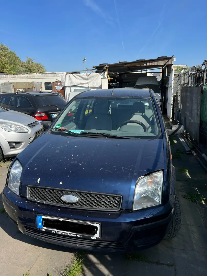 Ford Fusion Ambiente Blau - 2