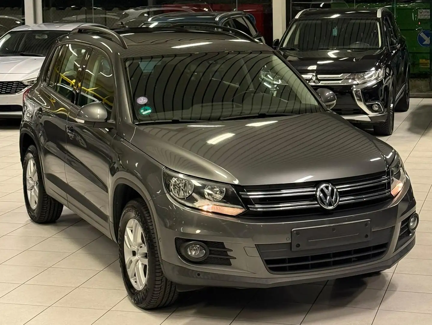 Volkswagen Tiguan 1.4i 90Kw Euro 5 Année 2012, 185.000Km Gris - 2