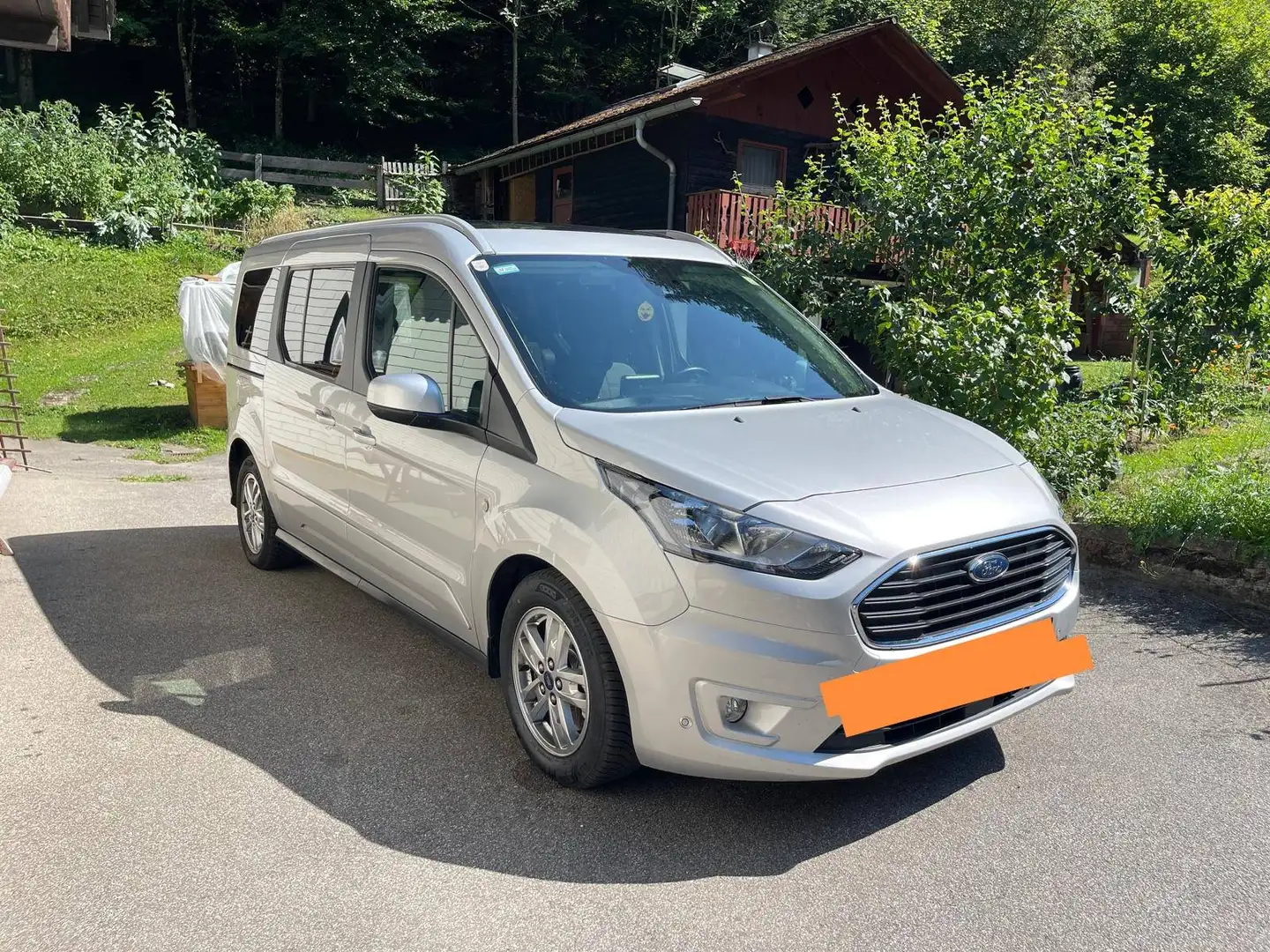 Ford Tourneo Connect Tourneo Grand Connect Titanium 1,5 TDCi L1 Titanium Silber - 2