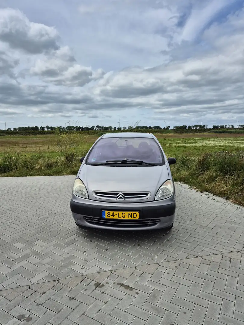 Citroen Xsara Picasso 1.8i-16V Plaisir Zilver - 1
