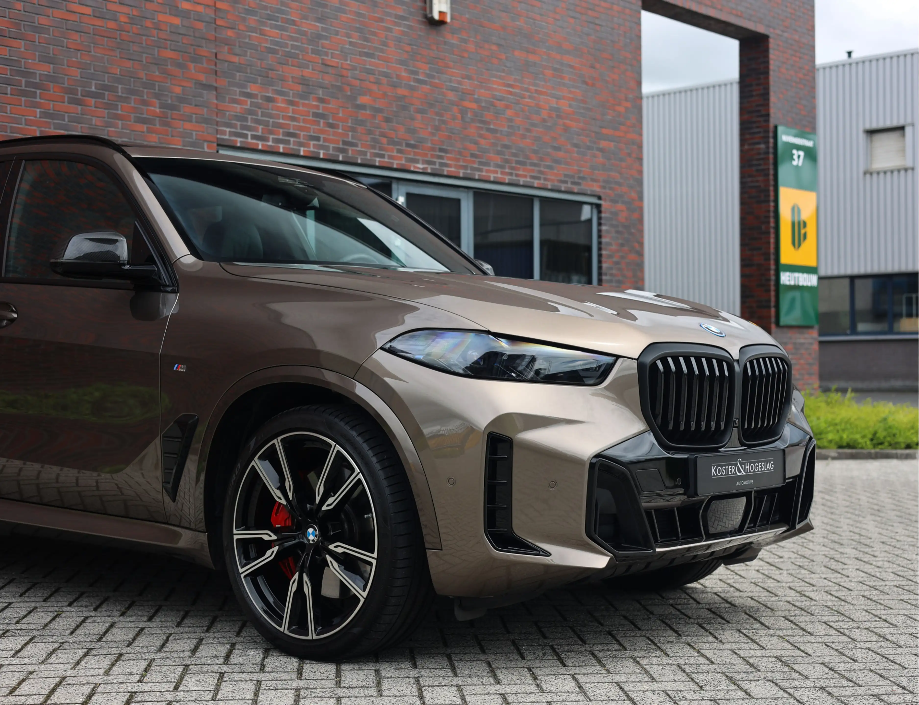 BMW X5 50e xDrive | Sepang Bronze - Skylounge - Trekhaak — photo 10