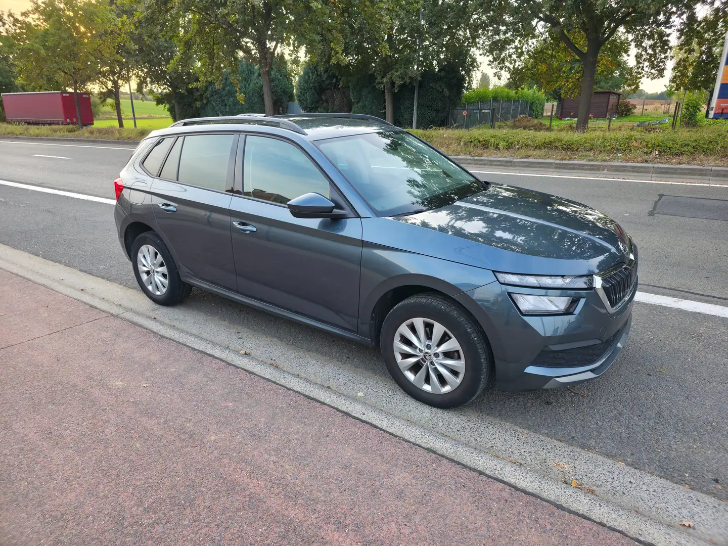 Skoda Kamiq Kamiq 1.0 TSI Ambition 1°EIG. IN PERFECTE STAAT Gris - 1