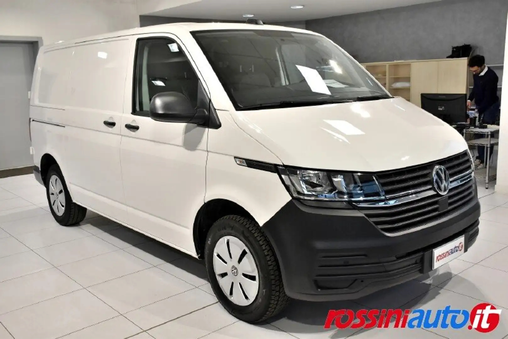 Volkswagen T6.1 Transporter 28Q 2.0 TDI 110 CV BUSINESS PASSO CORTO FURGO Blanc - 2