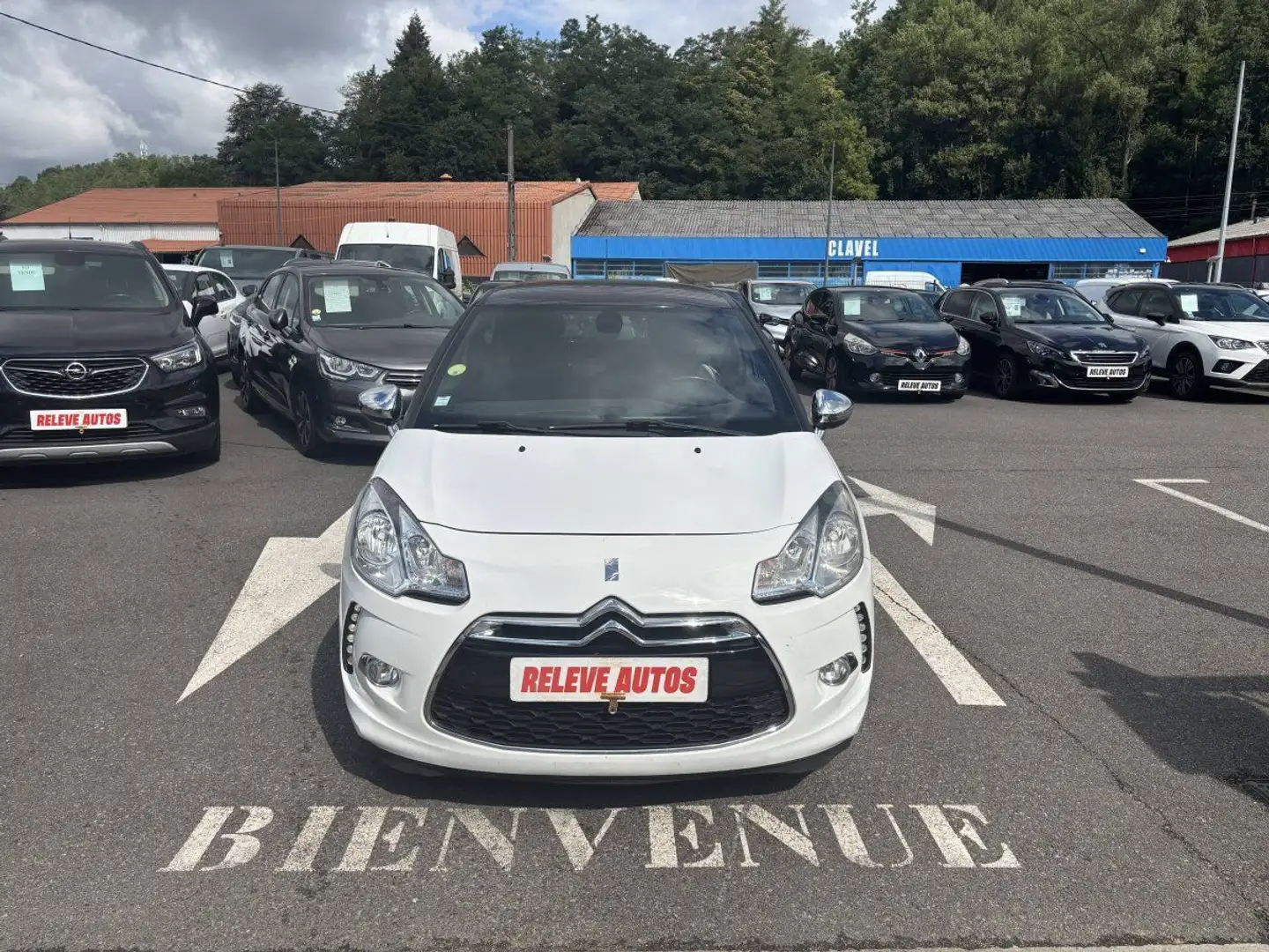 Citroen DS3 Citroën 1.6 e-HDi90 (92) Airdream So Chic 5cv Blanc - 1