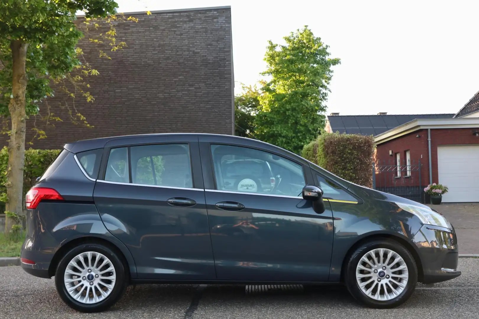 Ford B-Max 1.0 EcoBoost Titanium | PANO | NAVI | CRUISE | CLI Gris - 2