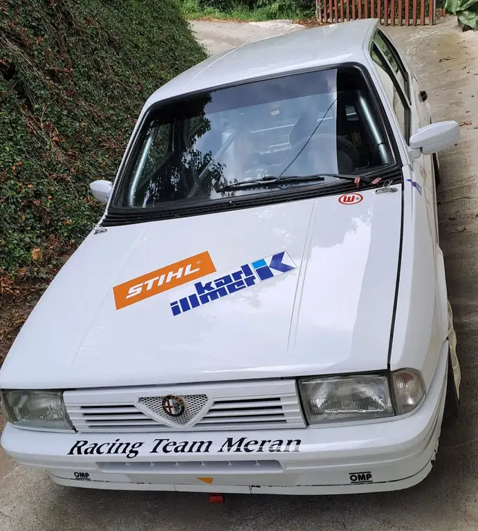 Alfa Romeo 33 1985 из Европы — купить под ключ