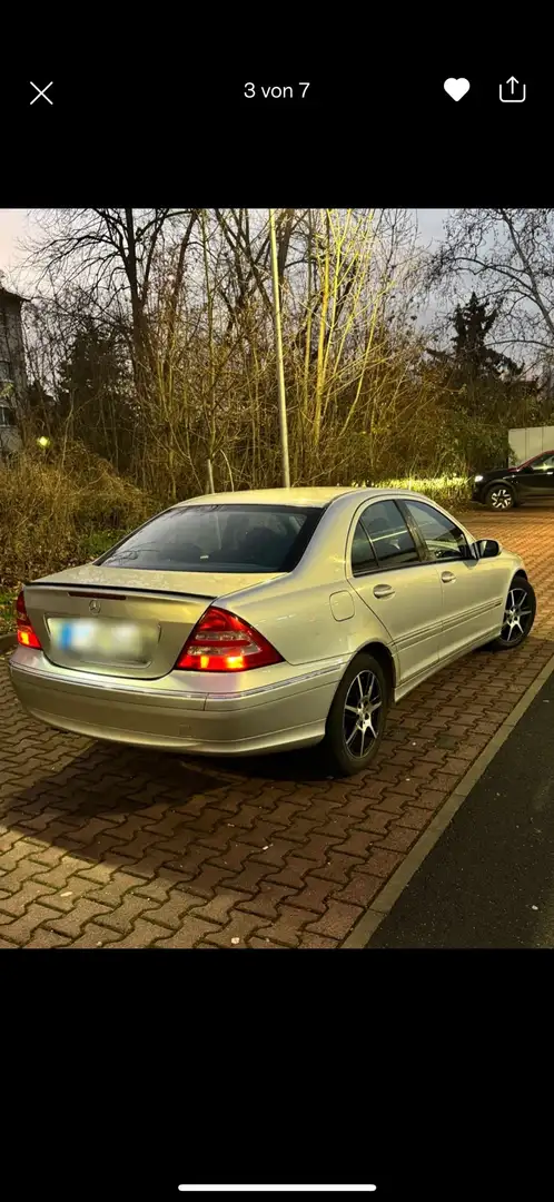 Mercedes-Benz C 180 T Avantgarde - 2