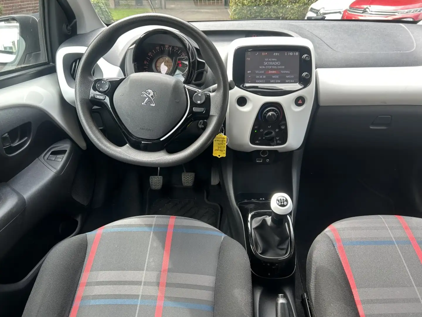 Peugeot 108 1.0 e-VTi 5-drs. Airco, Audio, 1 Eigenaar! NL-auto Blanc - 2