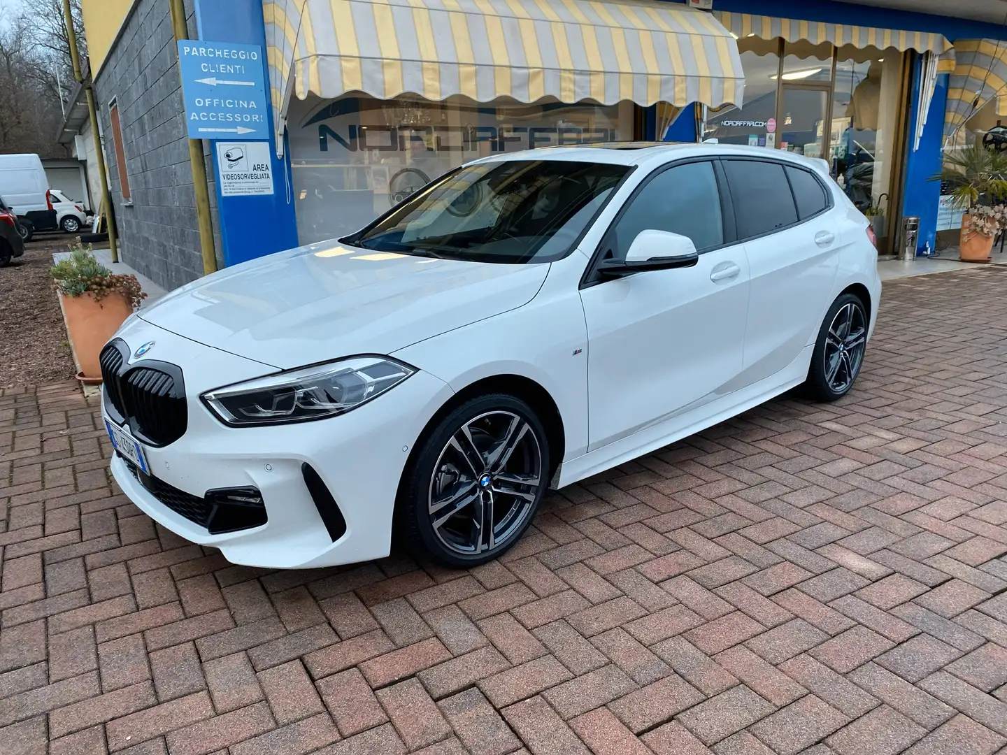 BMW 118 Serie 1 F40 118d Msport auto TETTO Weiß - 1