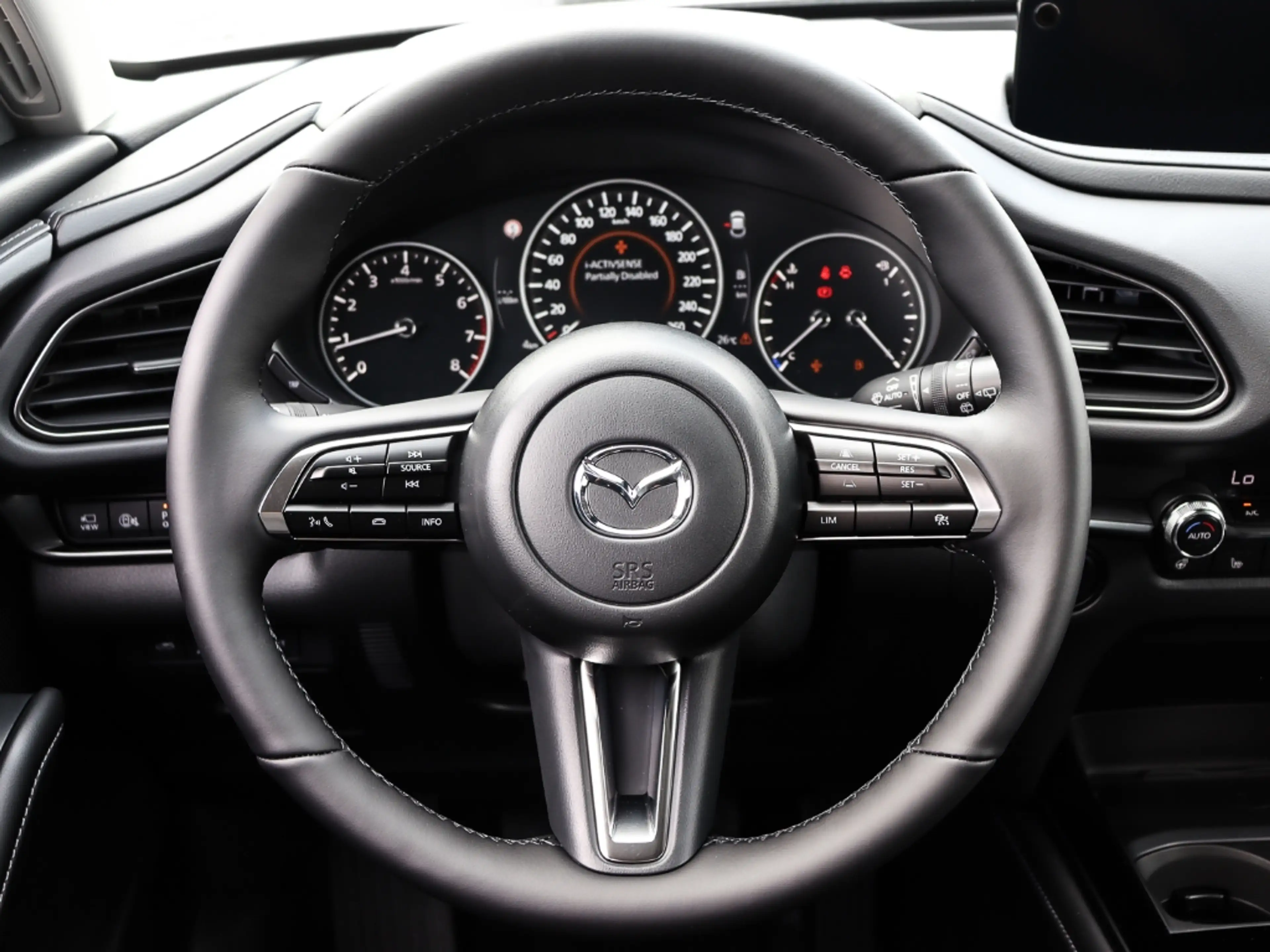 Mazda CX-30 2027 Homura Plus 2.5L e-SKYACTIV-G 140PS 6GS FWD — photo 8