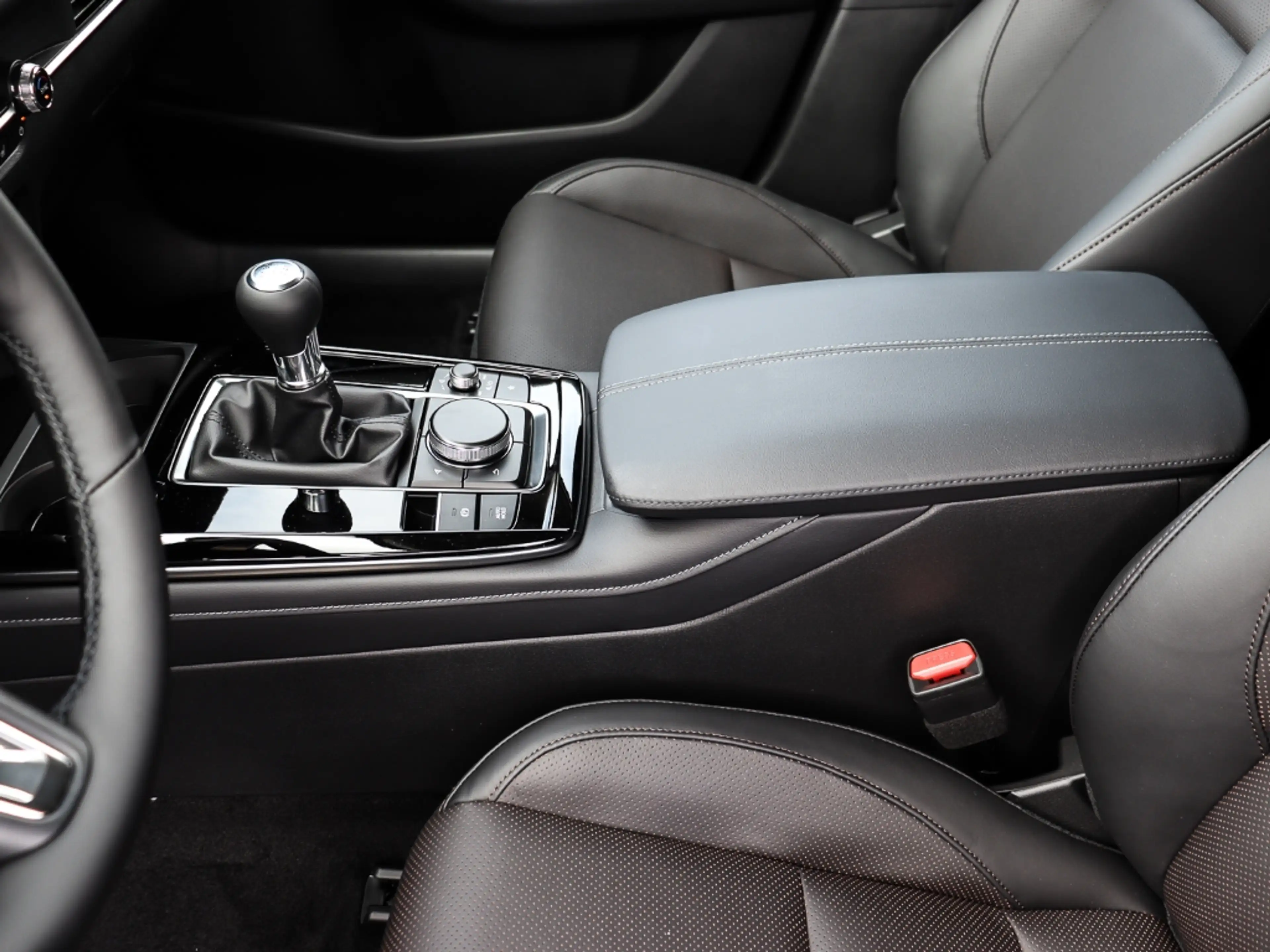 Mazda CX-30 2027 Homura Plus 2.5L e-SKYACTIV-G 140PS 6GS FWD — photo 14