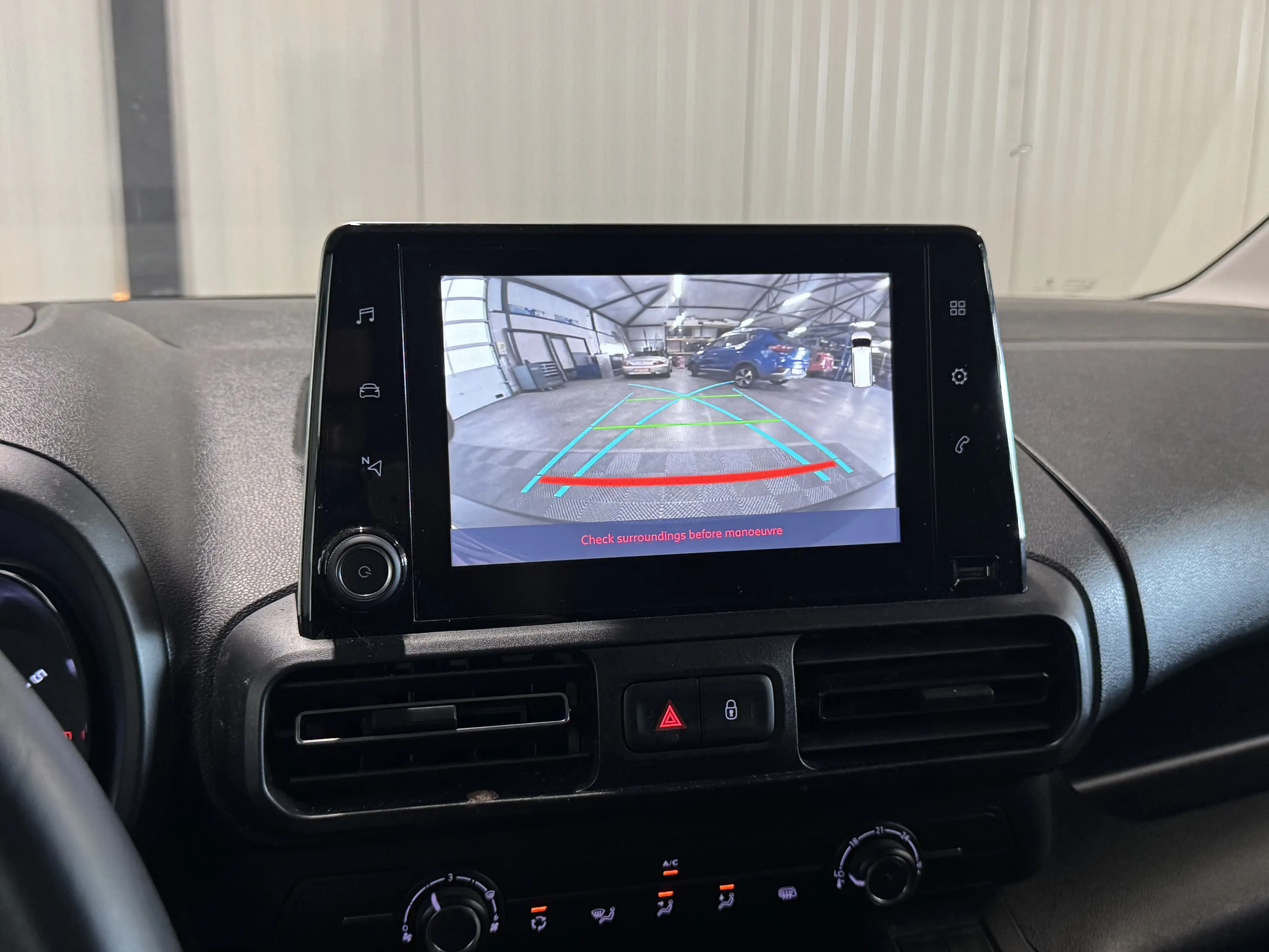 Fiat Doblo Cargo 1.2 Turbo 81kw | L1 Professional | Airco | C — photo 19