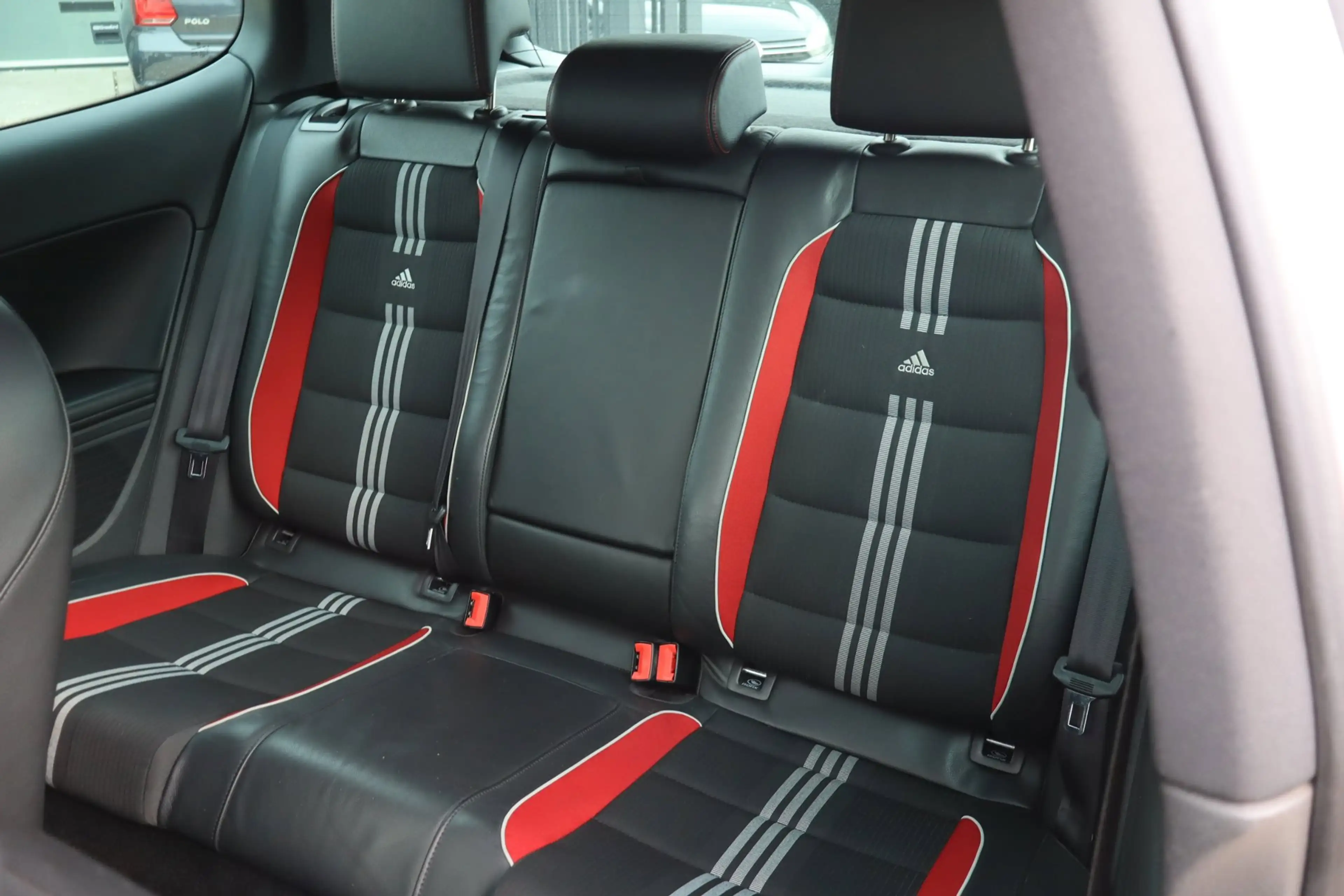 Volkswagen Golf GTI 2.0 ADIDAS EDITION GETUNED JD ENGENEERING — photo 12