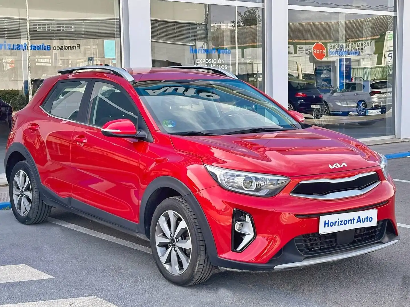Kia Stonic Drive Roşu - 1