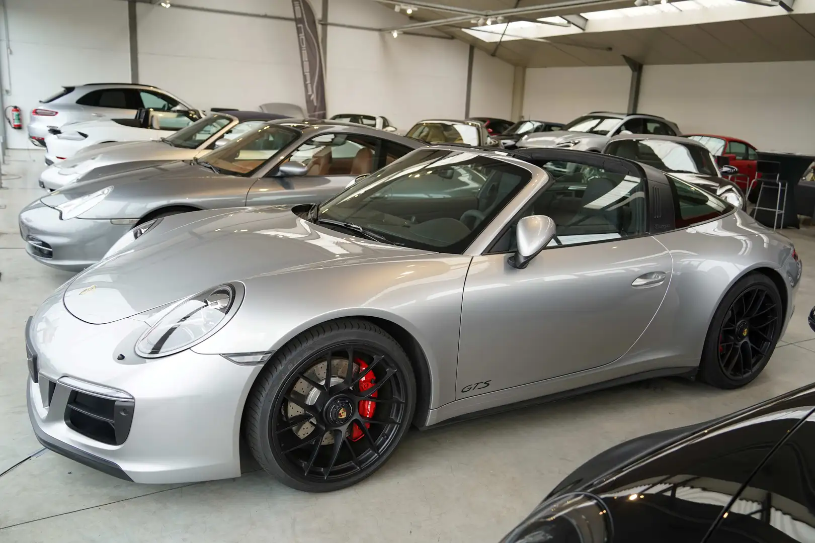 Porsche 991 991.2 targa GTS 3.0 PDK Gris - 2
