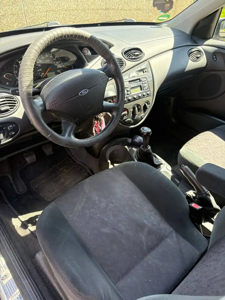 Ford Focus Ghia, foto 2