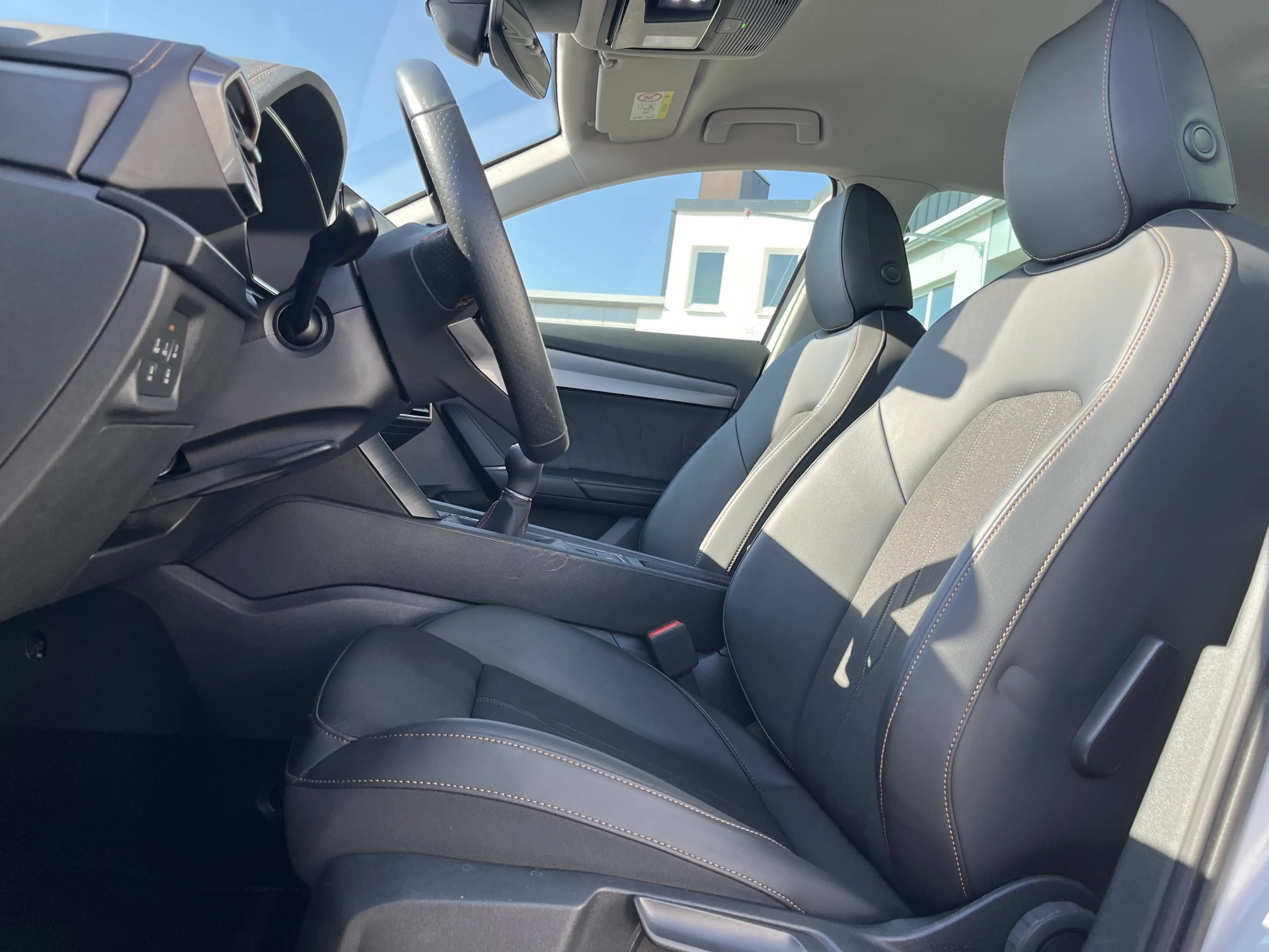 CUPRA Formentor 1.5 TSI 141€ m.20% Anz. AHK Navi KEYLESS ACC SHZ — photo 13