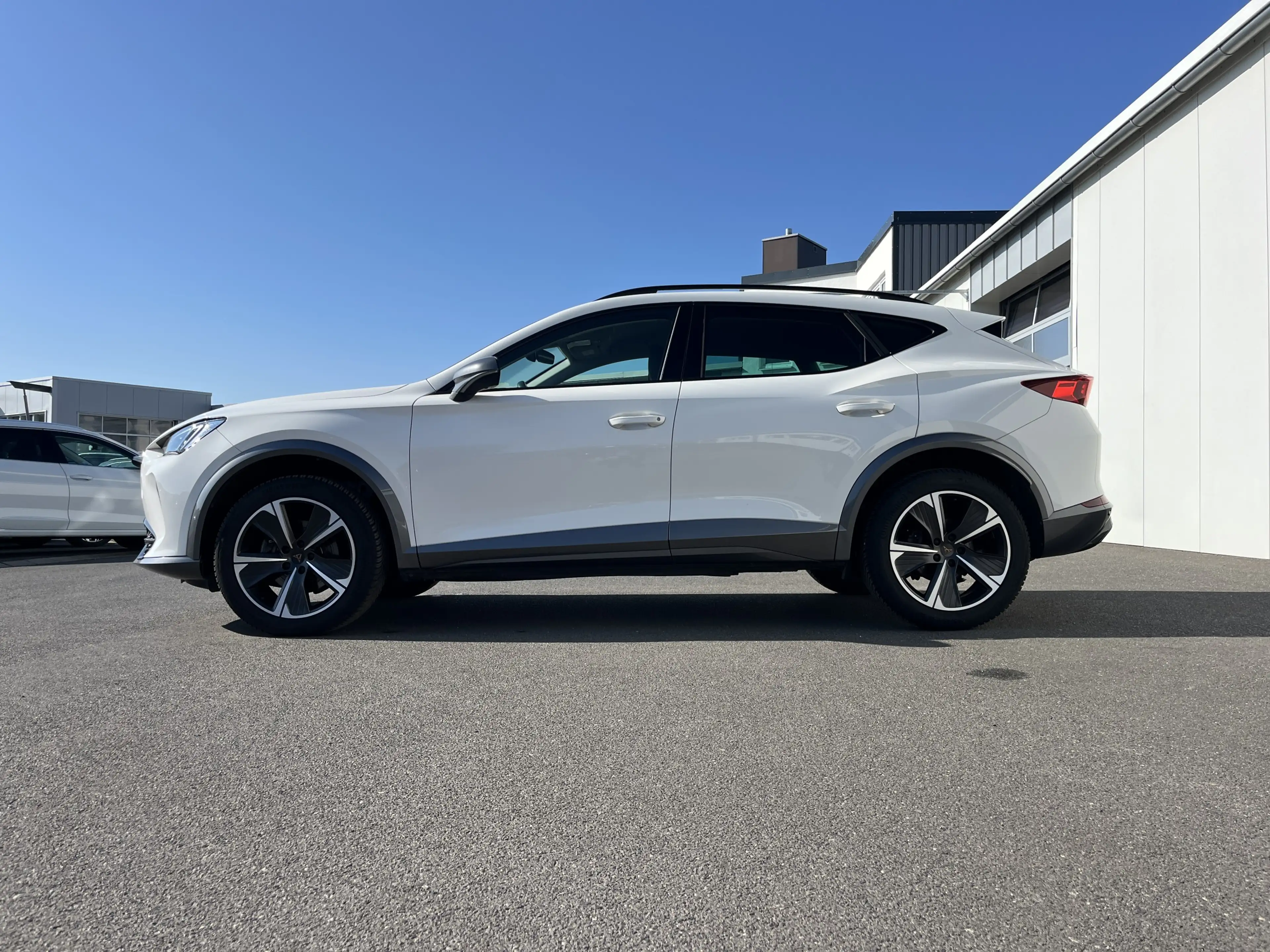 CUPRA Formentor 1.5 TSI 141€ m.20% Anz. AHK Navi KEYLESS ACC SHZ — photo 2