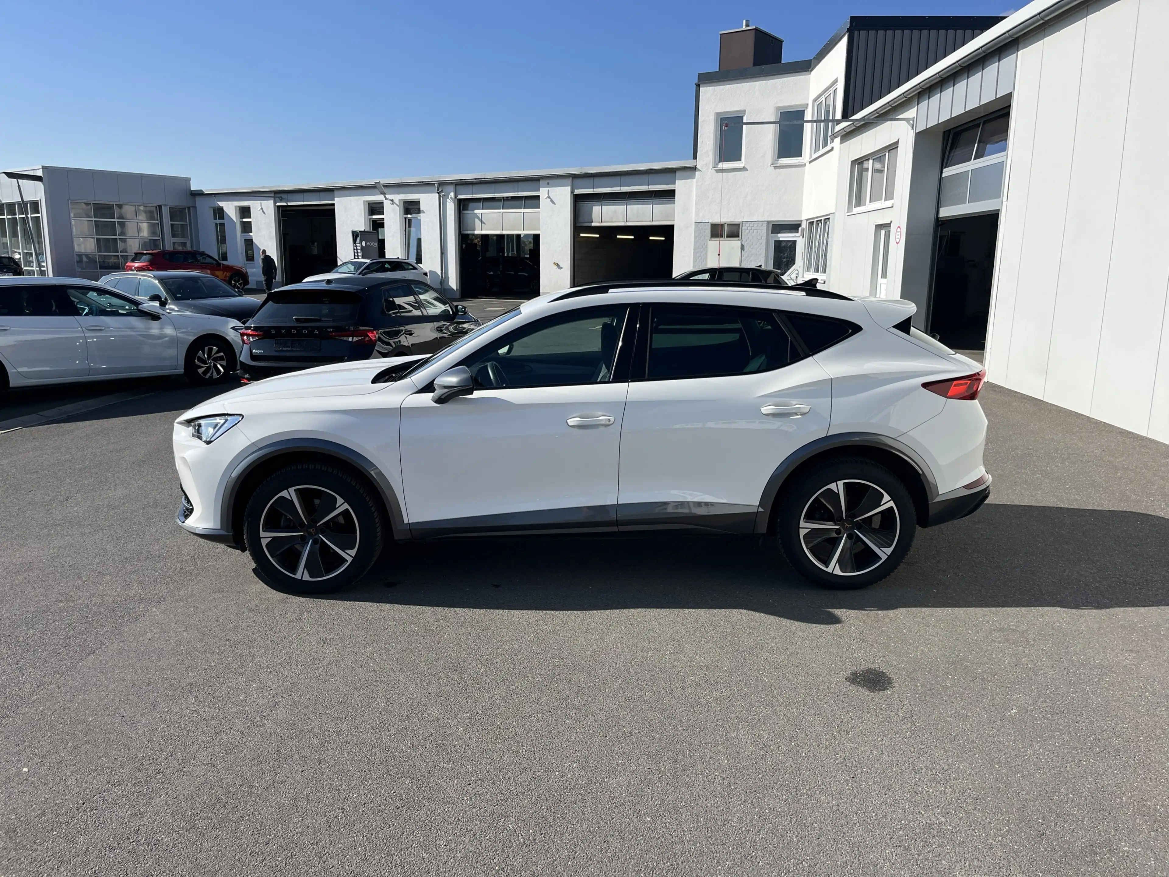 CUPRA Formentor 1.5 TSI 141€ m.20% Anz. AHK Navi KEYLESS ACC SHZ — photo 3