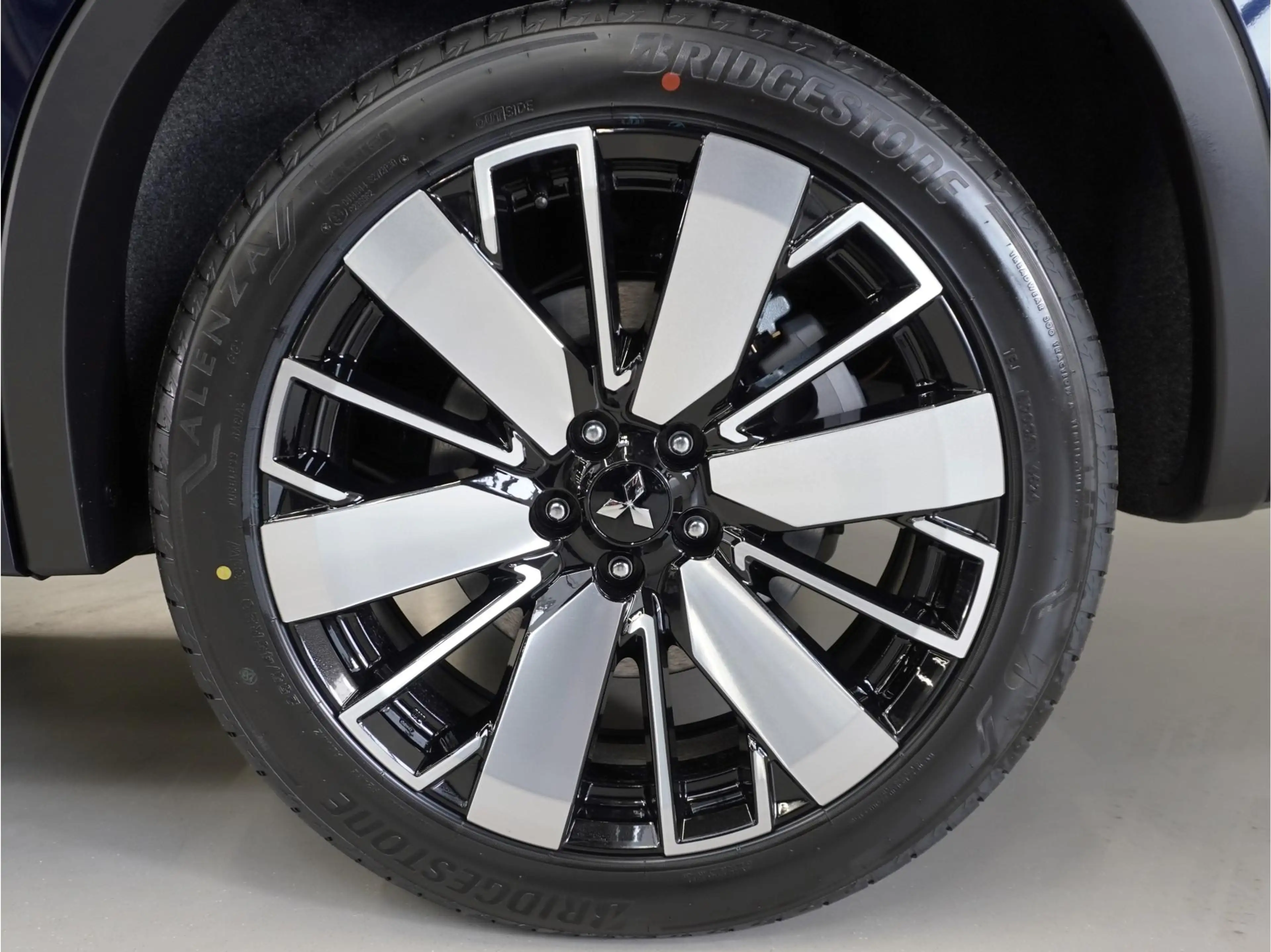 Mitsubishi Outlander 2.4 PHEV Instyle | Actieprijs | Uit voorraad lever — photo 15