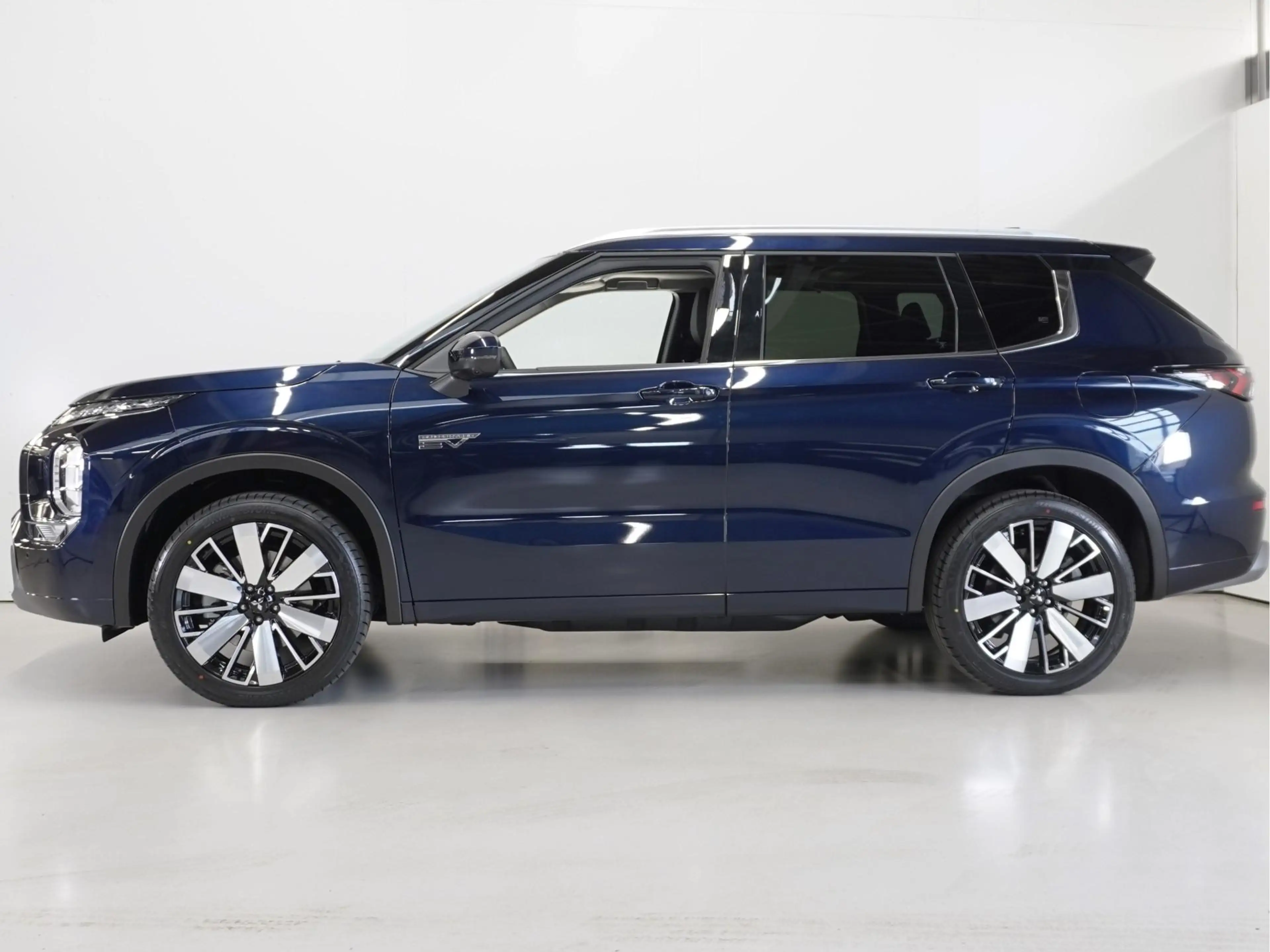 Mitsubishi Outlander 2.4 PHEV Instyle | Actieprijs | Uit voorraad lever — photo 3