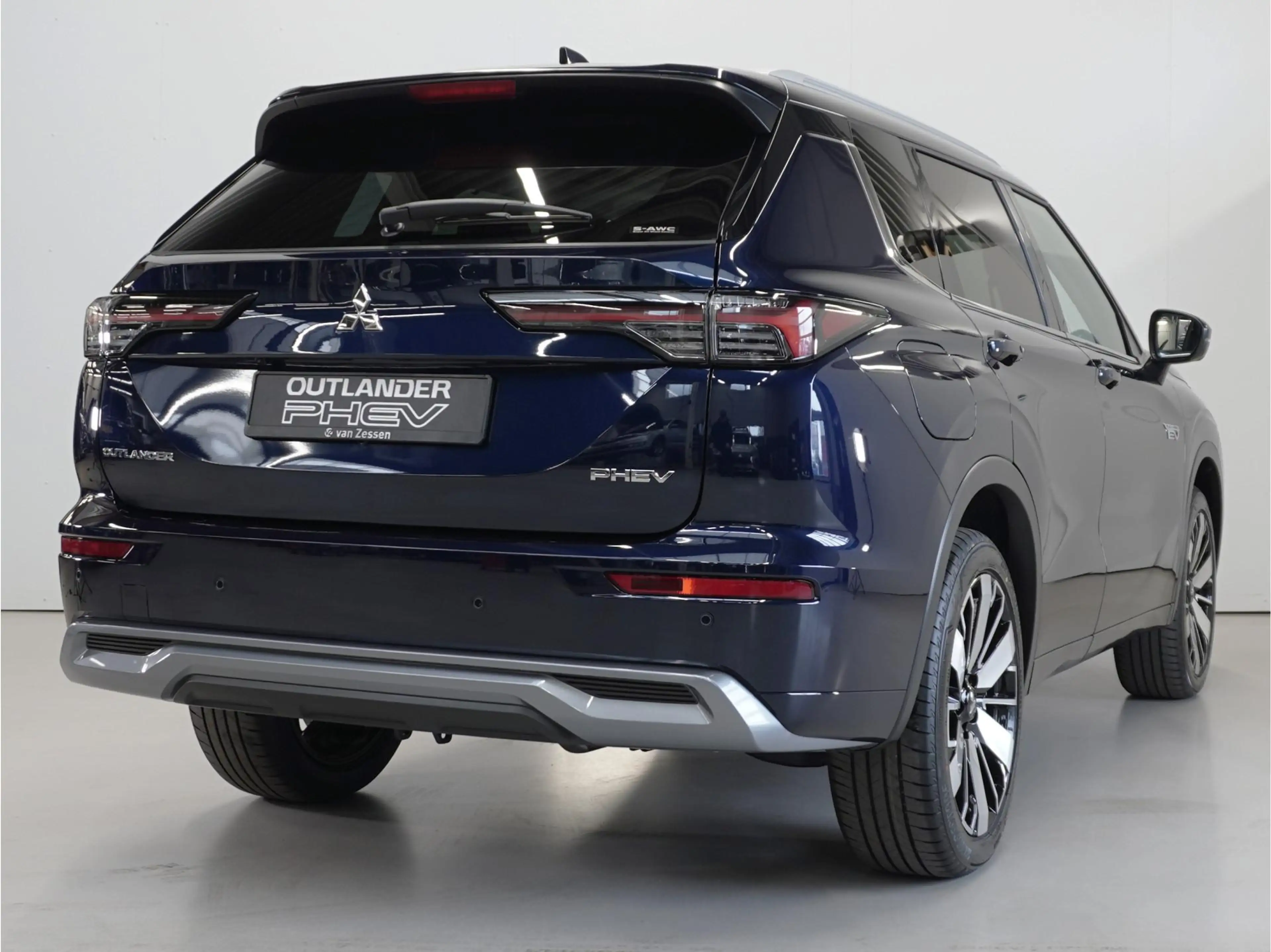Mitsubishi Outlander 2.4 PHEV Instyle | Actieprijs | Uit voorraad lever — photo 8
