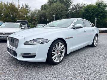 3.0 Luxury+NAVI+LED+LEDER+PANO+SOUND+